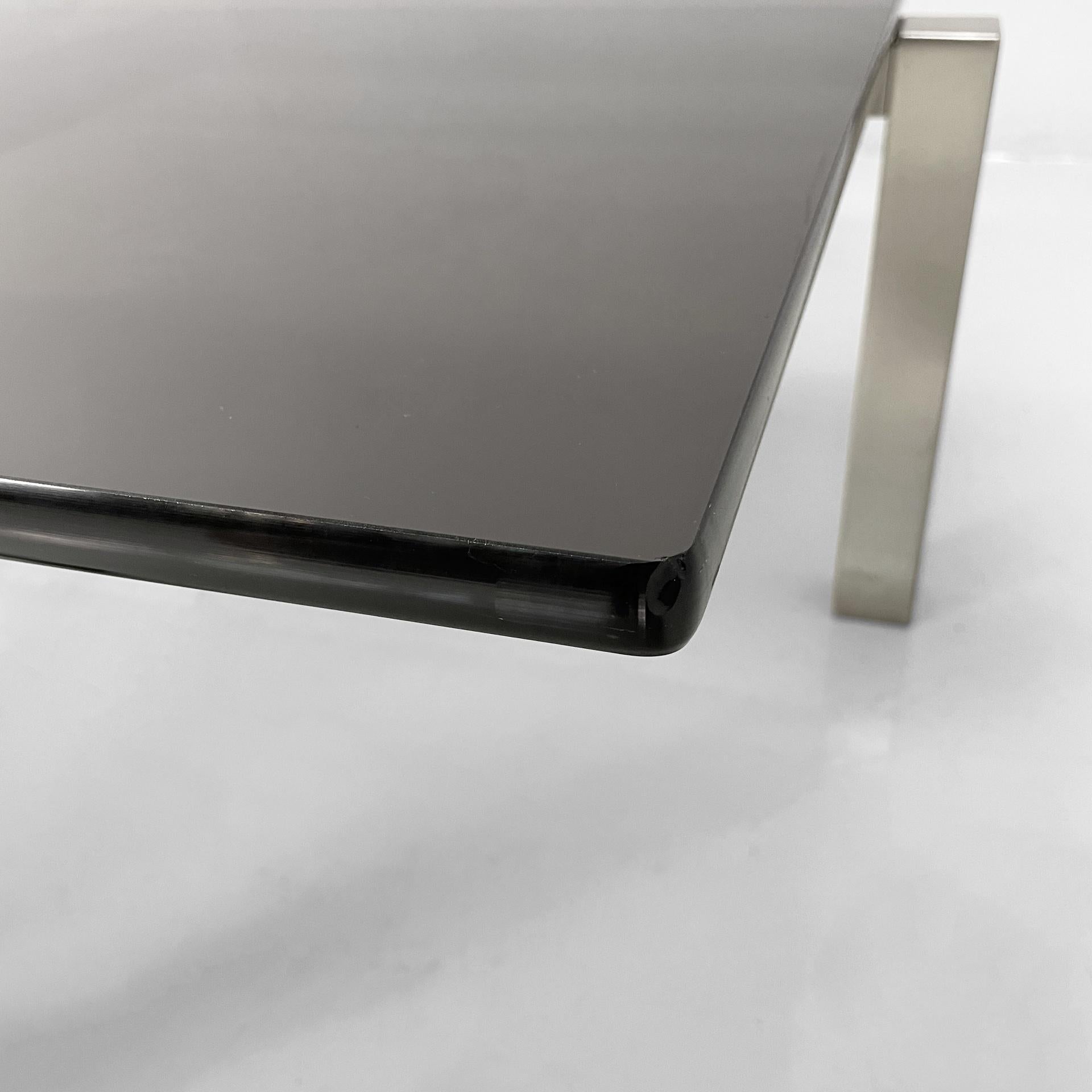 Table basse moderne italienne en verre fumé et acier par Formanova, années 1970. en vente 4