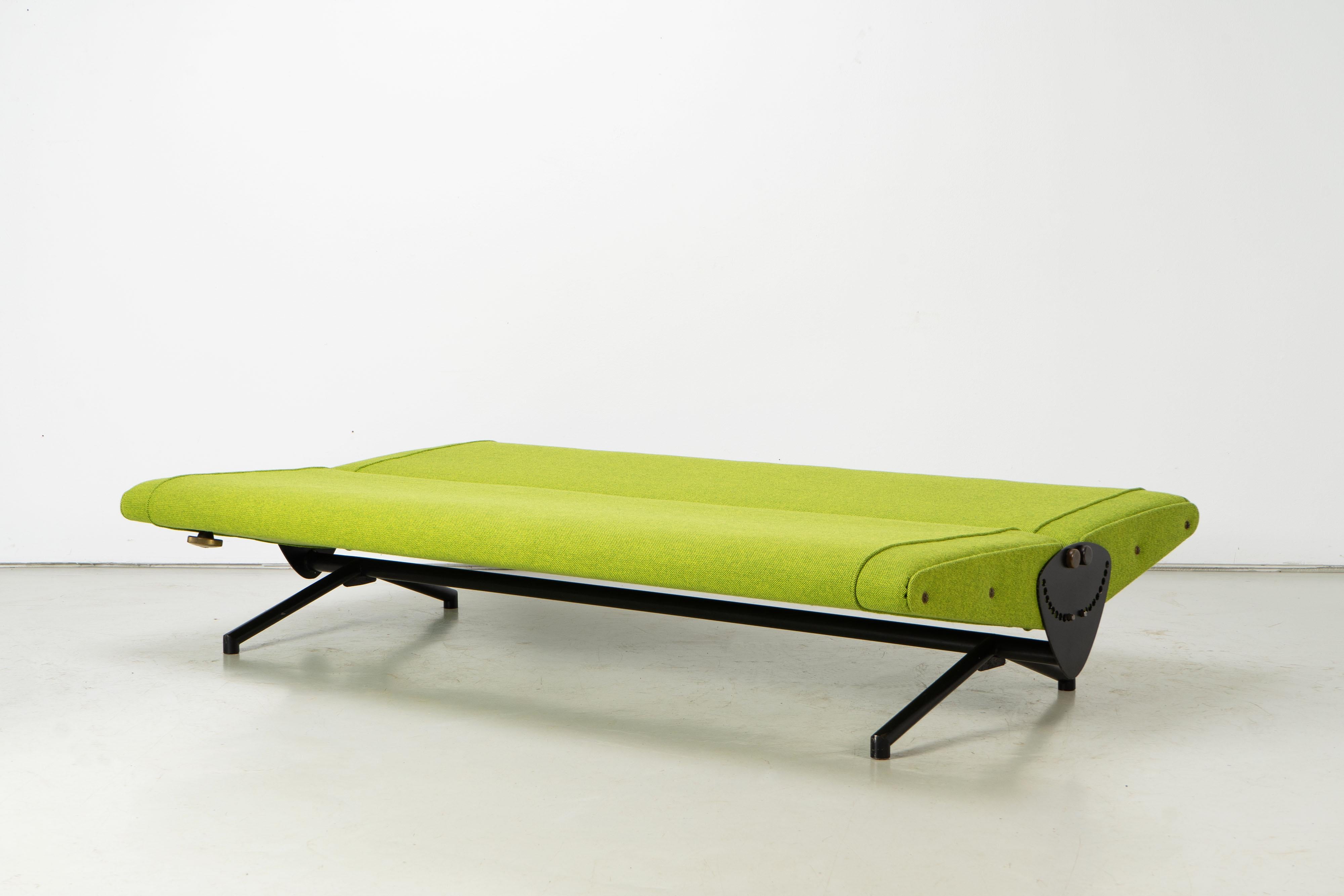 Italian Modern Sofa D70 by Osvaldo Borsani by Tecno, yellow-green Fabric, 1950s 4