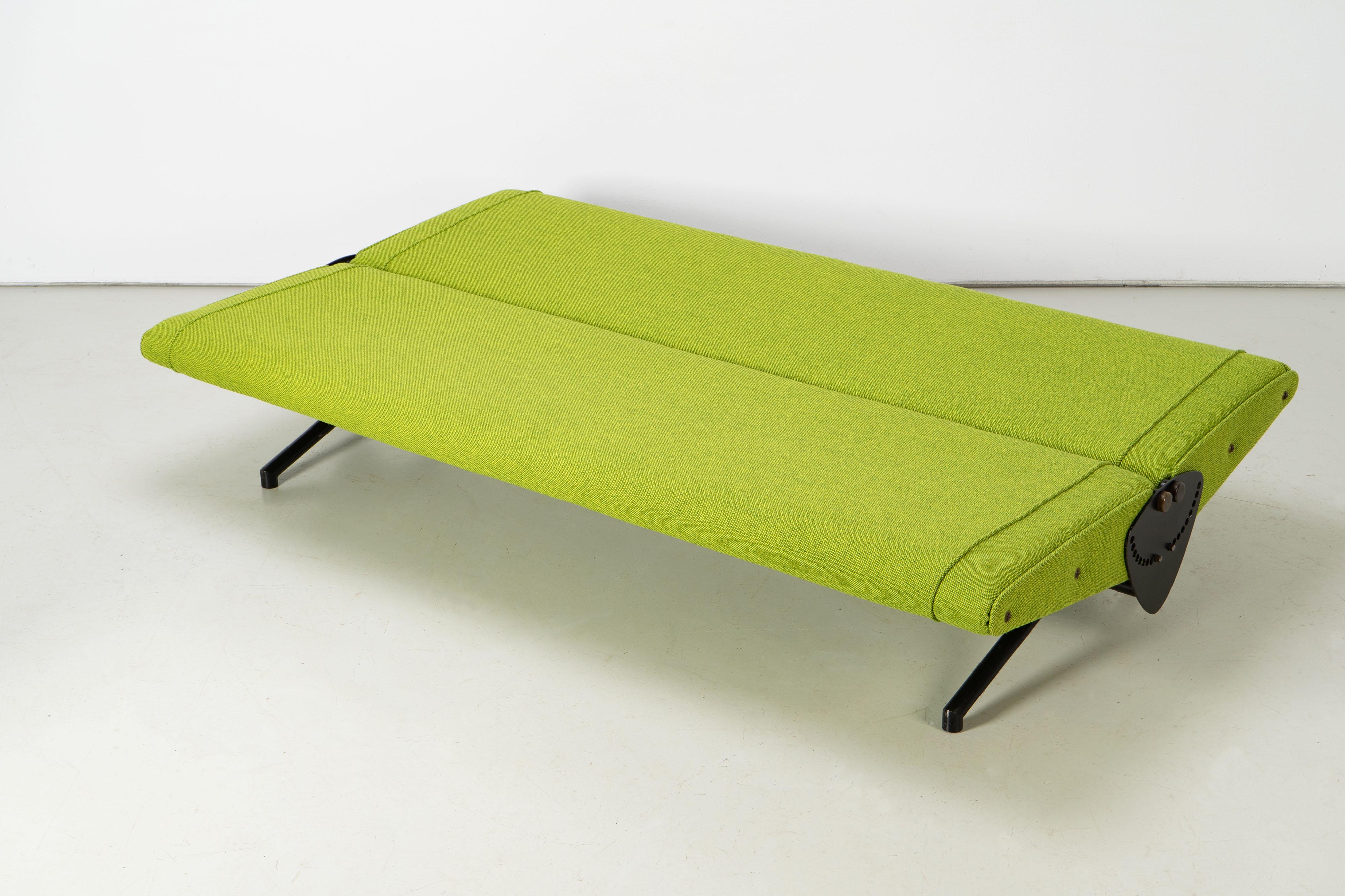 Italian Modern Sofa D70 by Osvaldo Borsani by Tecno, yellow-green Fabric, 1950s 6