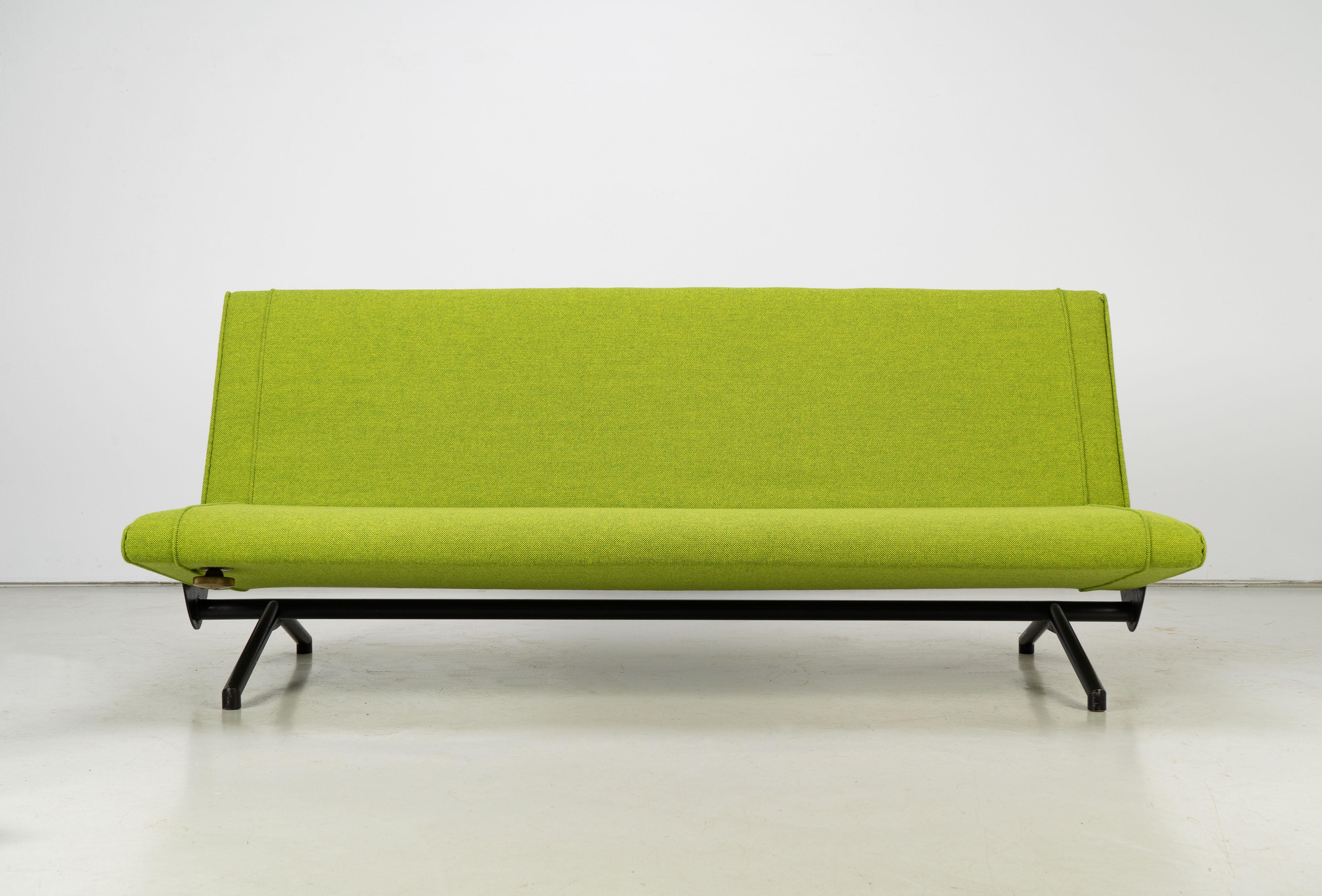Italian Modern Sofa D70 by Osvaldo Borsani by Tecno, yellow-green Fabric, 1950s 1