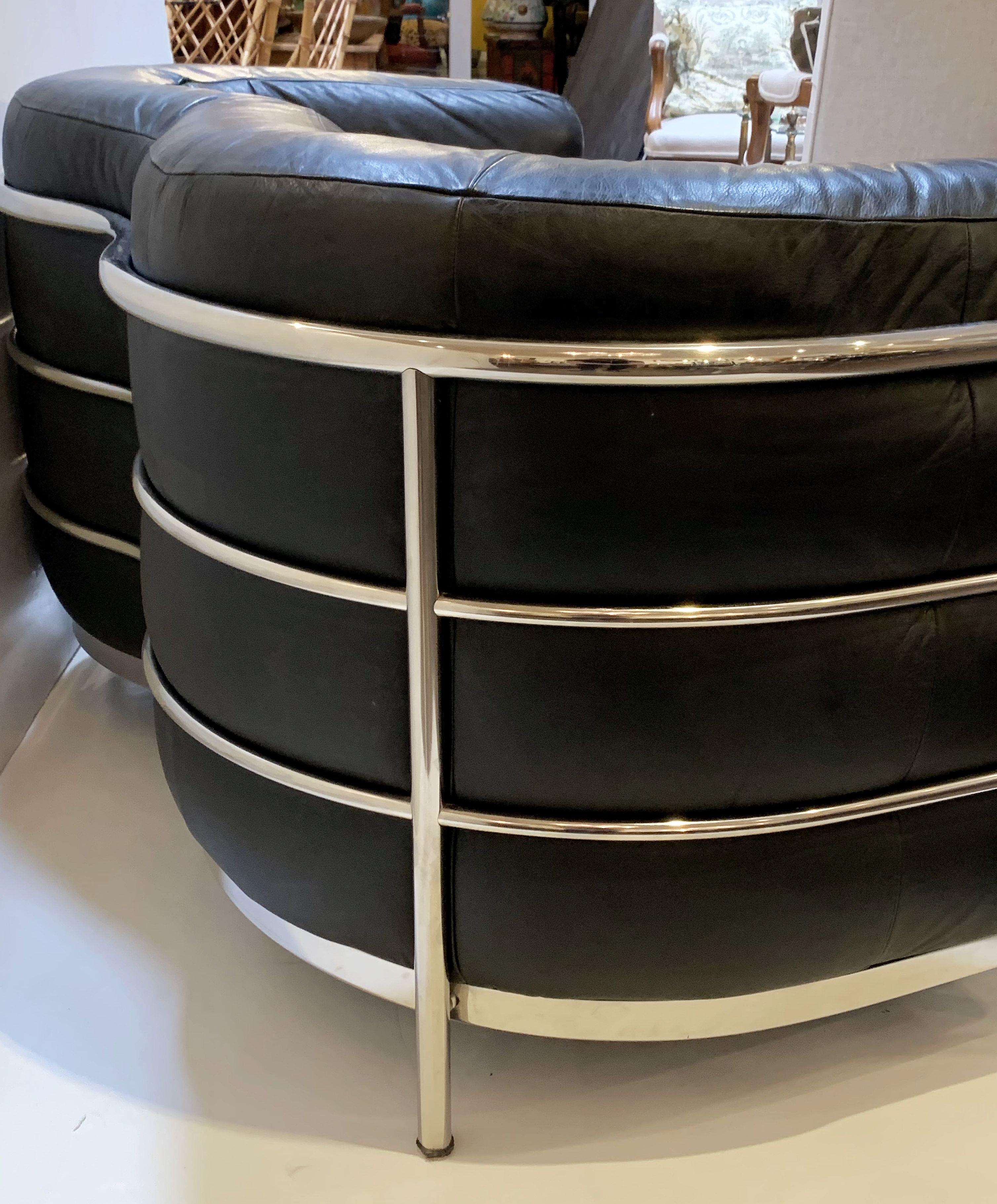 Italian Modern Sofa of Chrome and Black Leather by Paolo Lomazzi For Sale 4