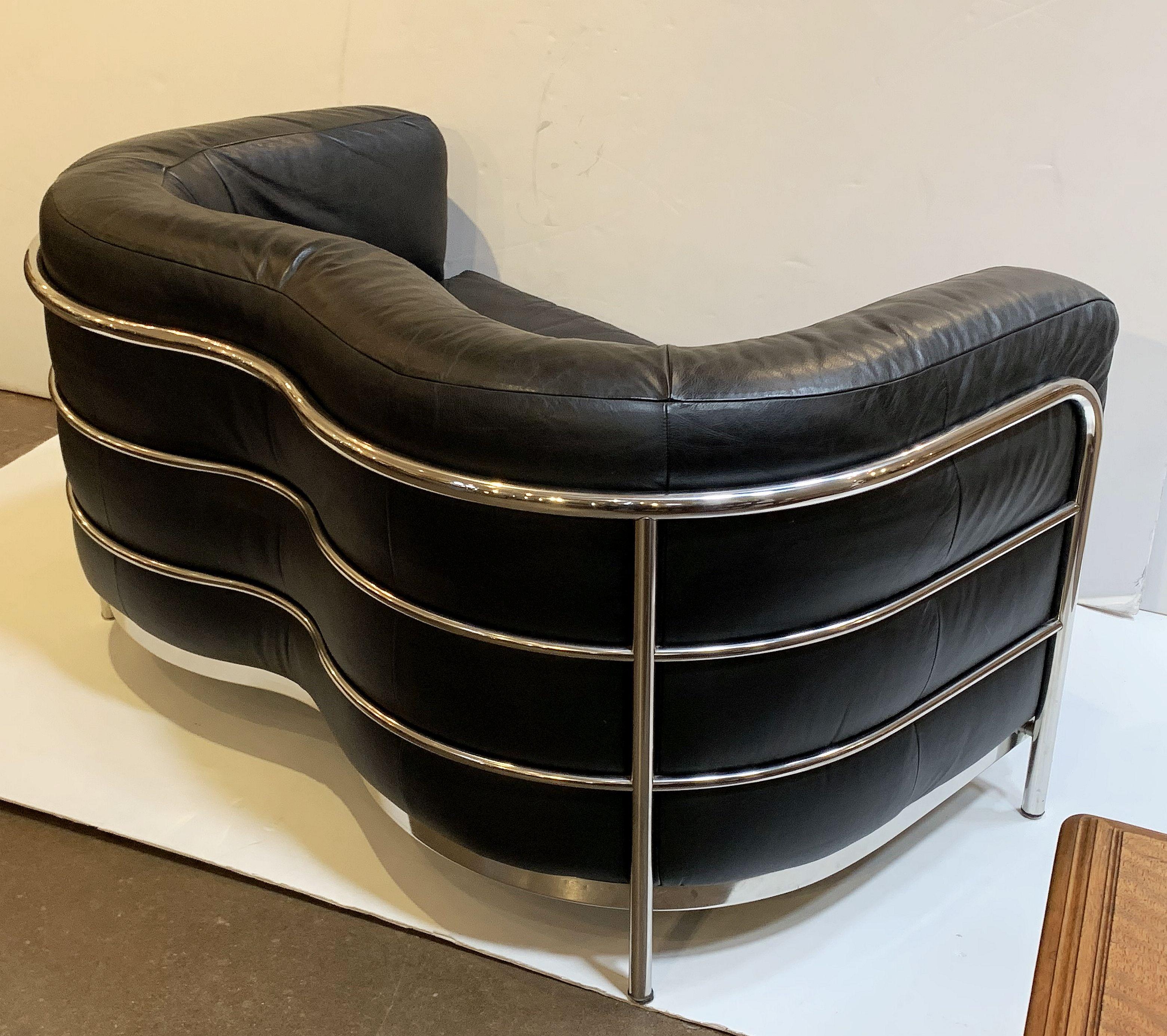 20th Century Italian Modern Sofa of Chrome and Black Leather by Paolo Lomazzi For Sale