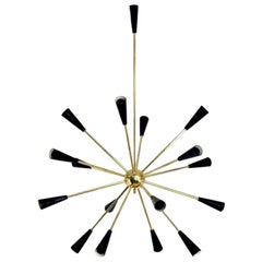 Lampadario Sputnik moderno in ottone e smalto di Fabio Ltd