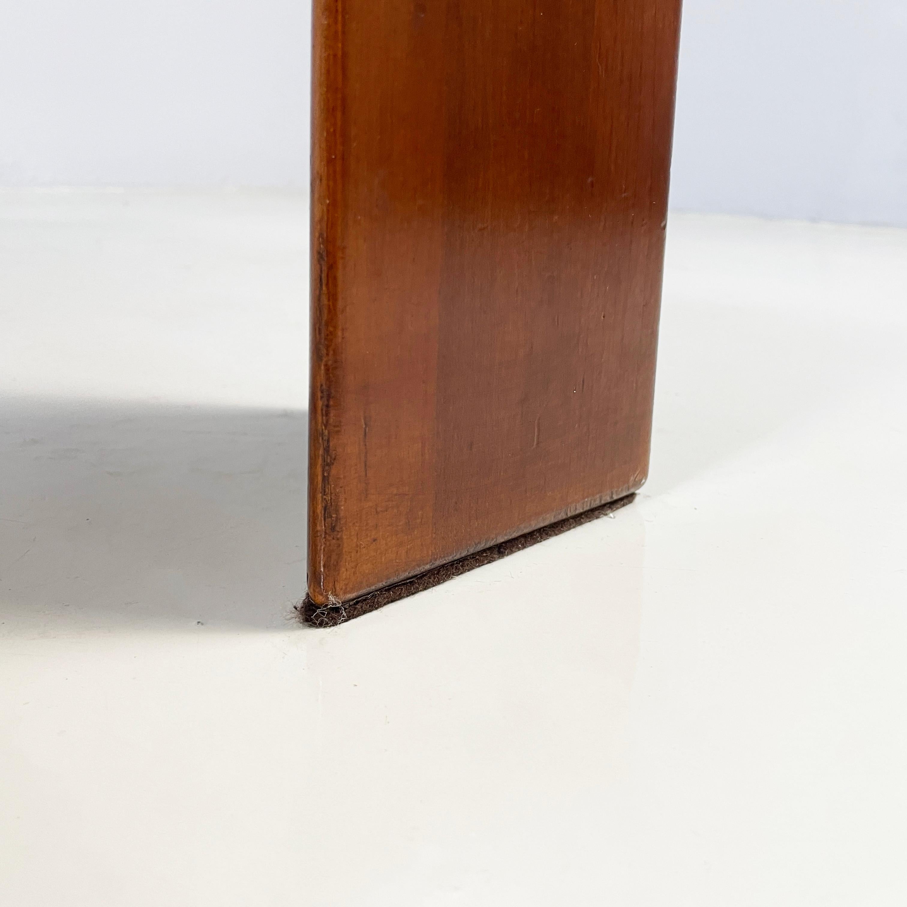Italienischer moderner quadratischer Couchtisch aus Holz, 1970er Jahre im Angebot 10