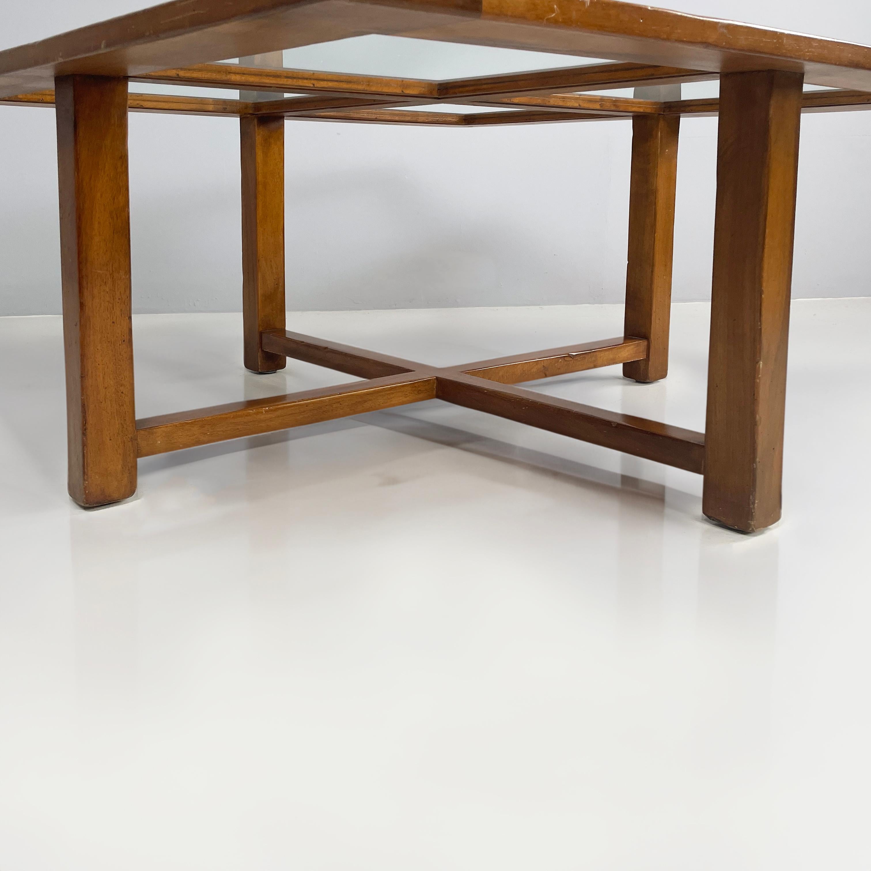 Italian modern Square coffee table in wood and glass, 1980s For Sale 7