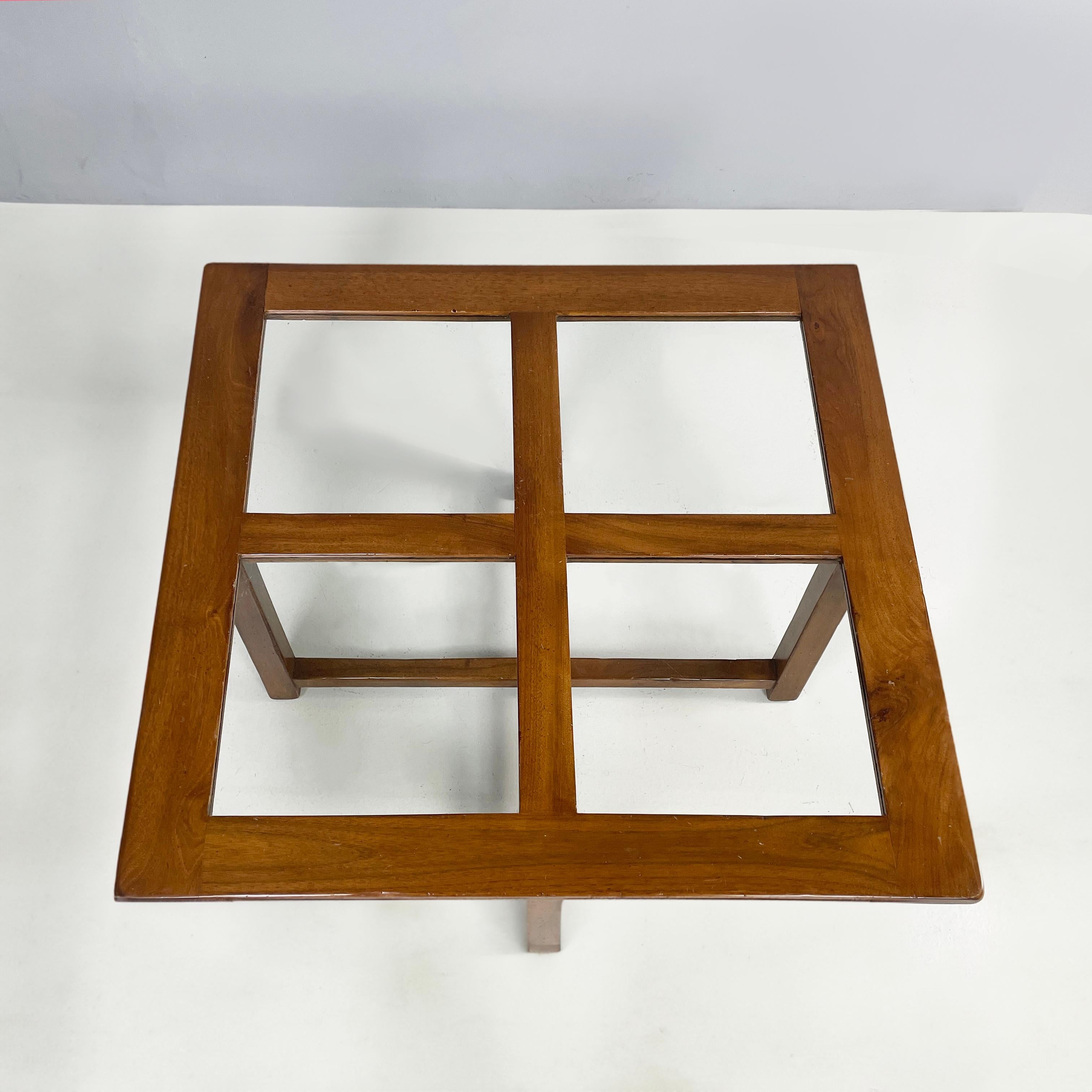 Moderne Table basse carrée moderne italienne en bois et verre, années 1980 en vente