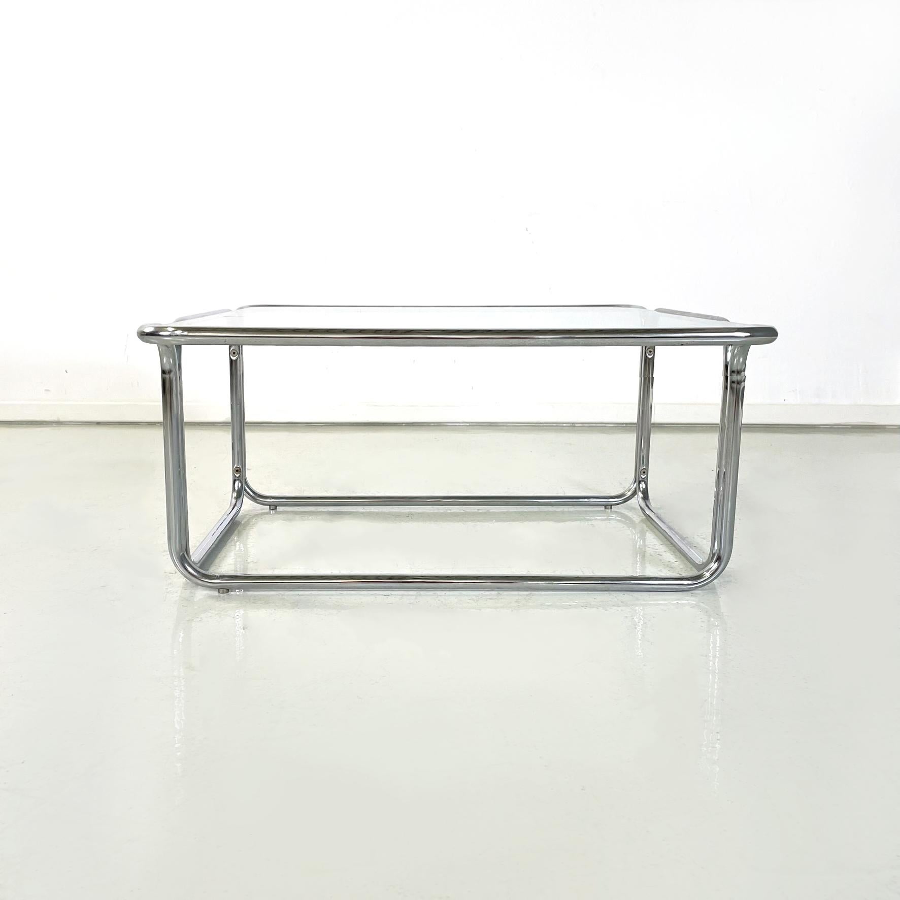 Late 20th Century Italian modern Square Coffee tables in glass and chromed steel, 1970s For Sale