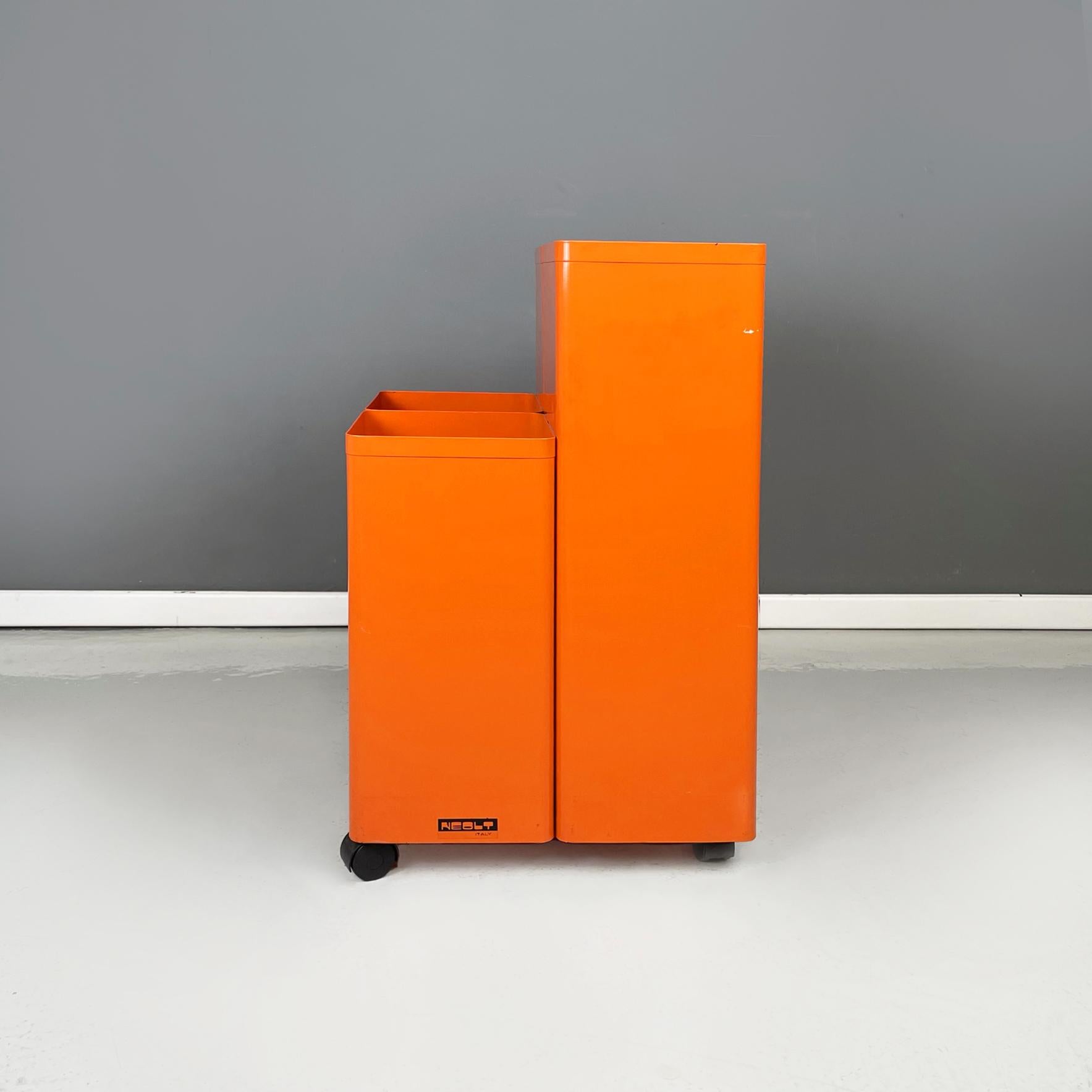 Modern Italian modern Square drawing roll holder in orange metal sheet by Neolt, 1980s For Sale