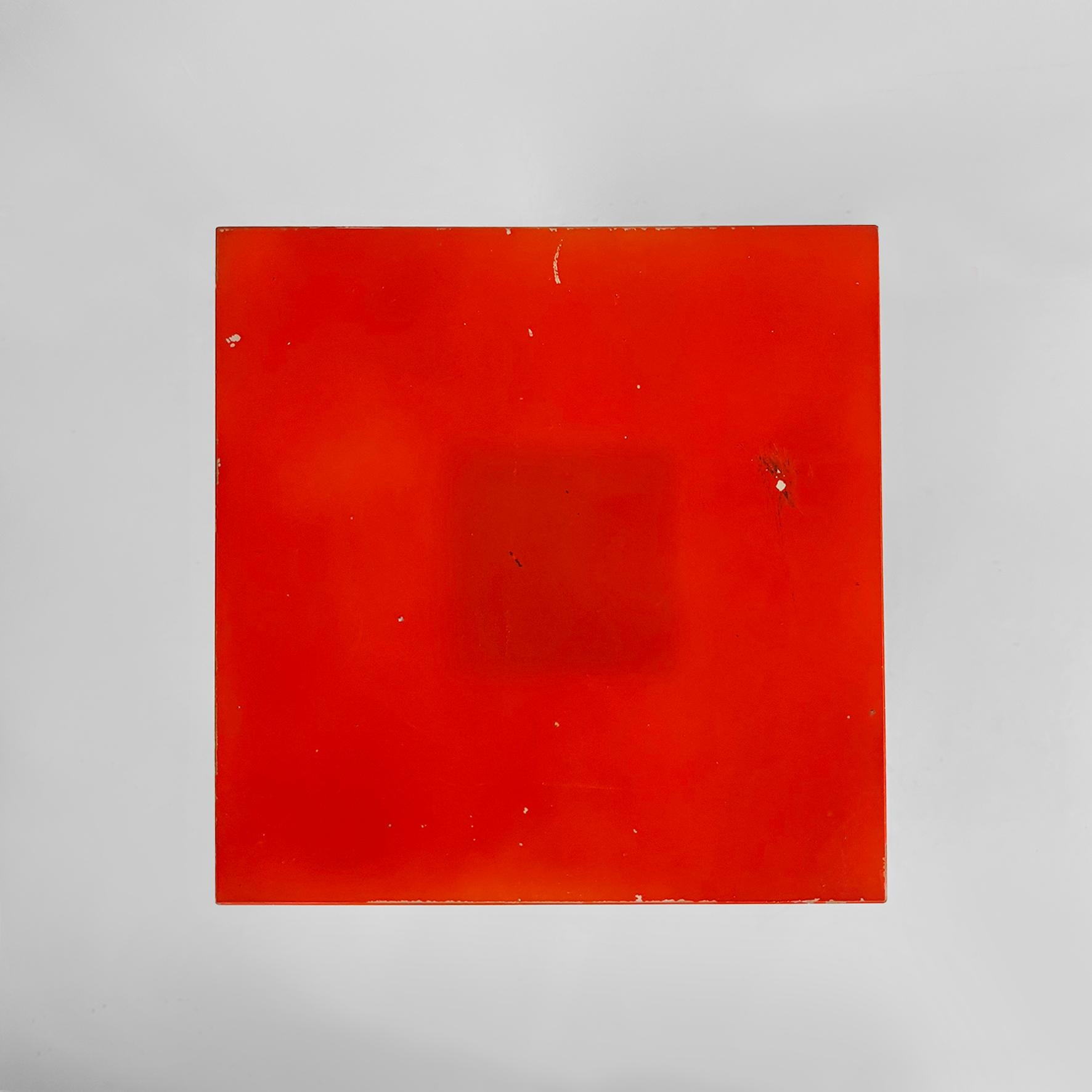 Italienische moderne quadratische rote und blaue Metallsockel, 1970er Jahre im Angebot 2