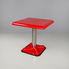 Italian modern square red plastic table Bistrò by Joe Colombo for Zanotta, 1970s