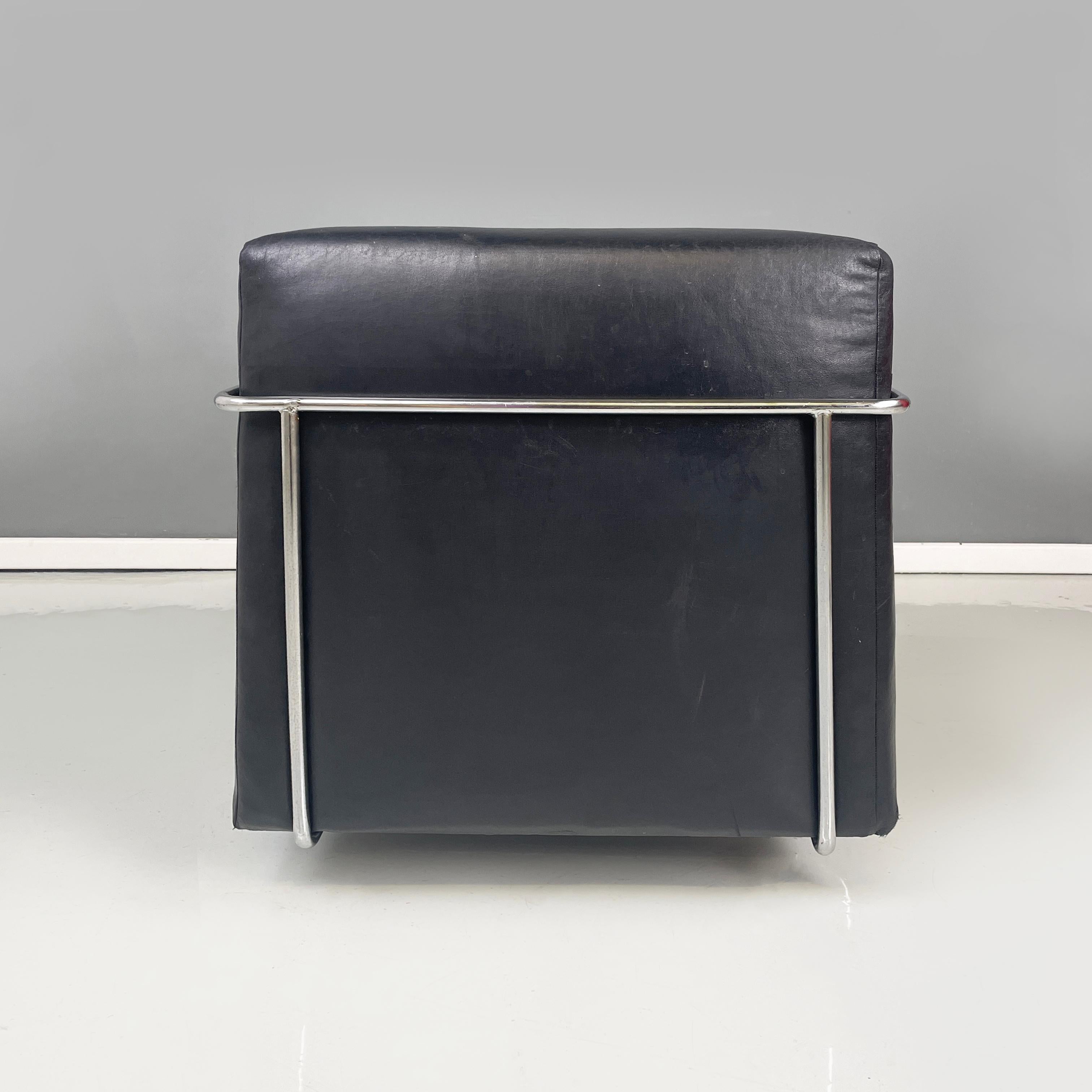 Late 20th Century Italian modern Squared armchair in black leather and metal, 1980s For Sale