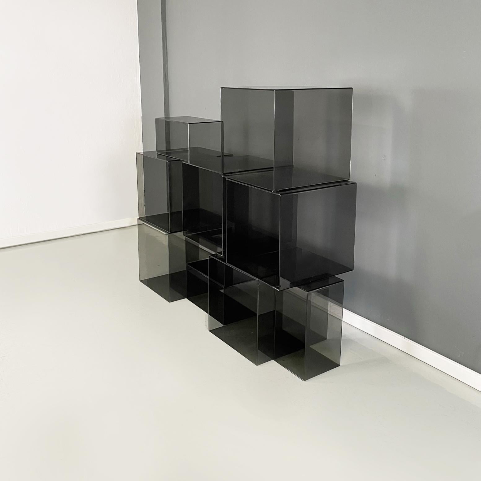 Plexiglass Italian modern Squared modular bookcase or display in smoked plexiglass, 1990s For Sale
