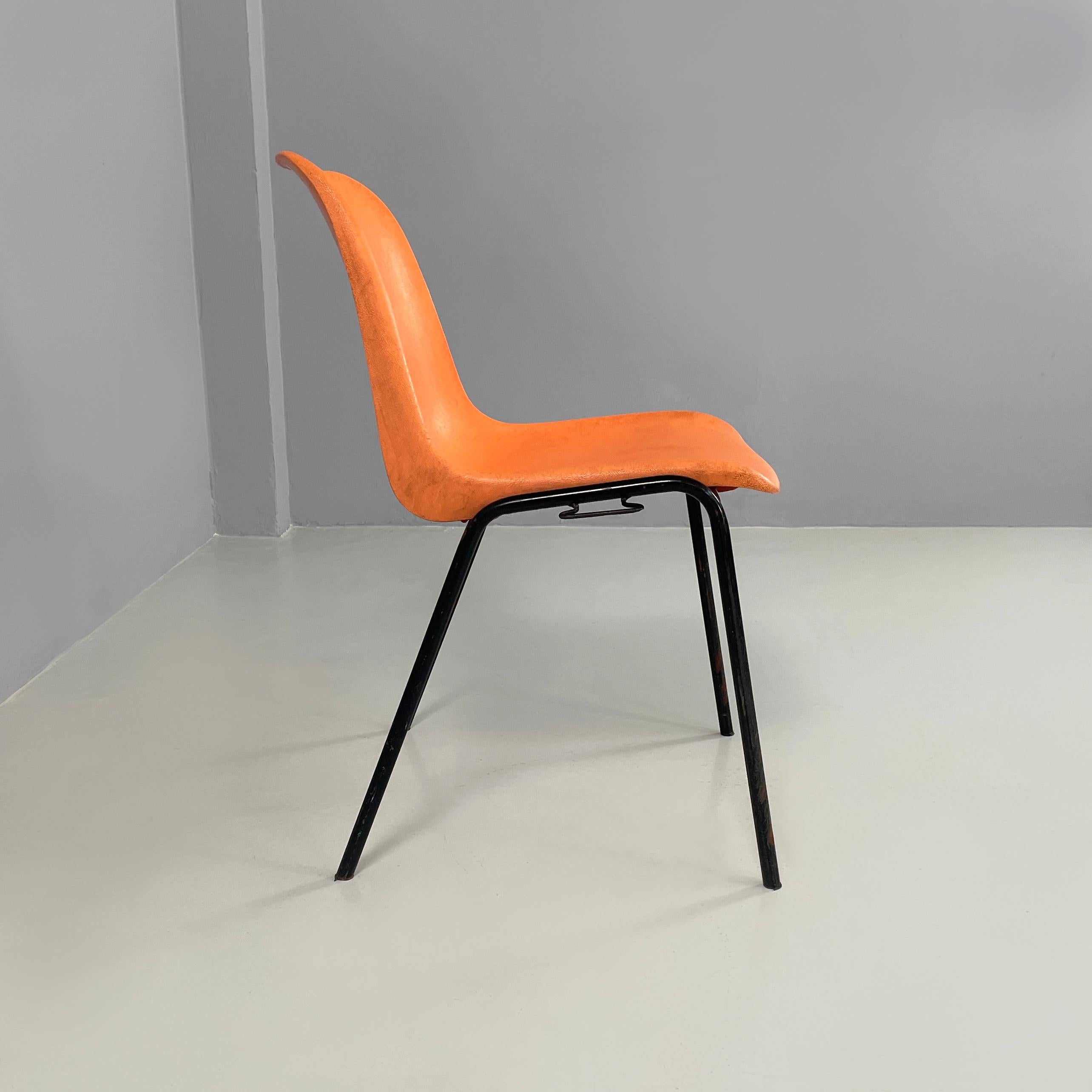 Italian modern Stackable chairs in orange plastic and black metal, 2001 In Fair Condition For Sale In MIlano, IT