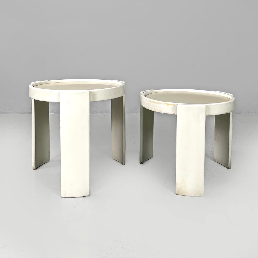 Fine XX secolo Tavolino moderno italiano impilabile bianco rosso 780/783 Frattini Cassina, anni '70 in vendita