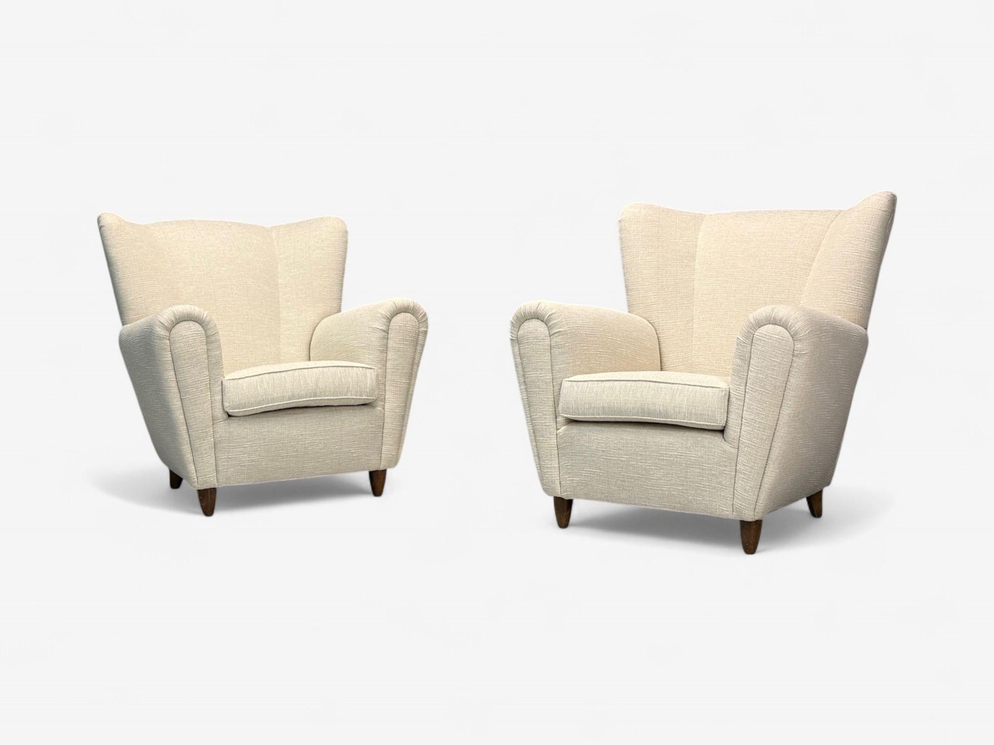 Mid-20th Century Italian Modern, Stained Wood, Beige Tweed Fabric, Club Chairs, Italy, 1940s For Sale