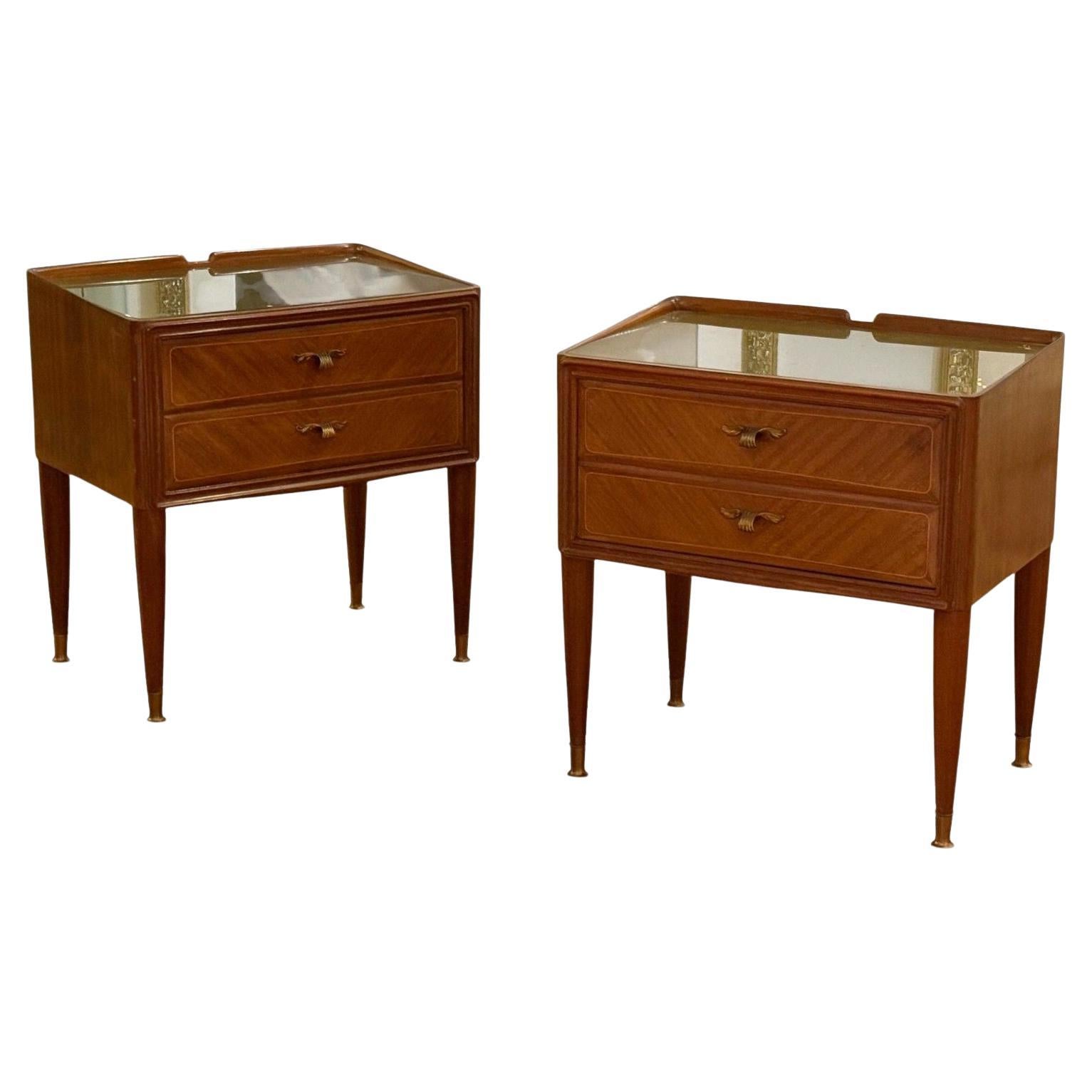 Tables de nuit modernes italiennes, en bois Stained Glass, laiton et verre, Italie, années 1950