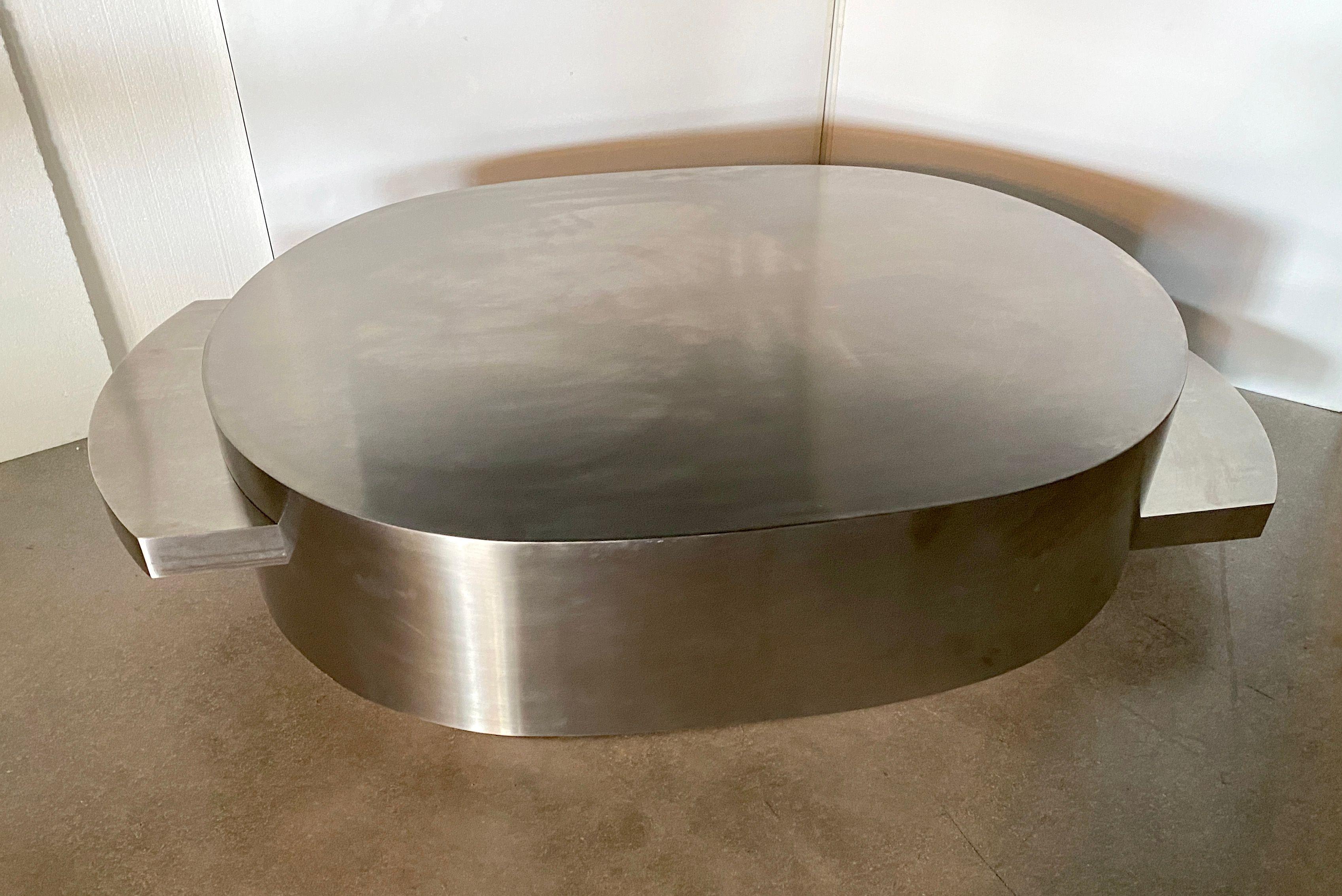 Italian Modern Stainless Low Table w/ Retractable Slides, Attr. Gabriella Crespi In Good Condition In Hollywood, FL