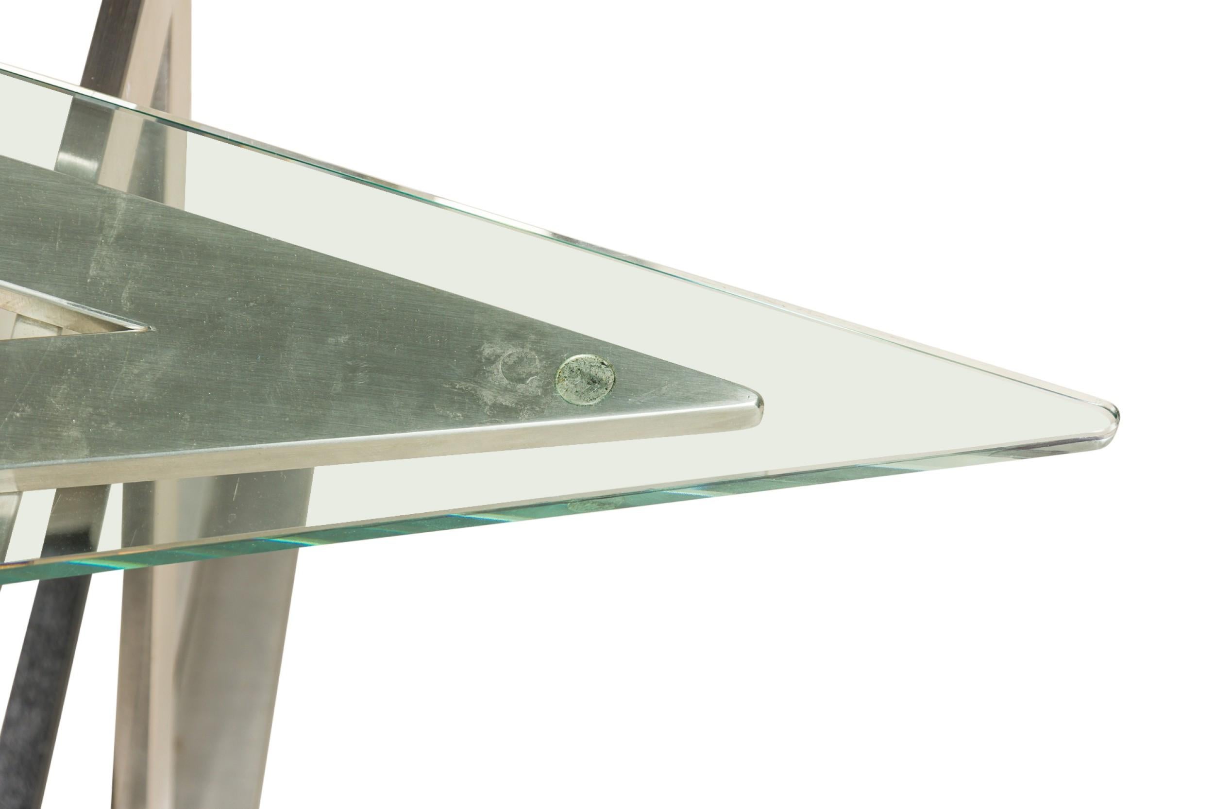 Verre Table moderne italienne en acier inoxydable et verre attribuée à Giovanni Offredi en vente