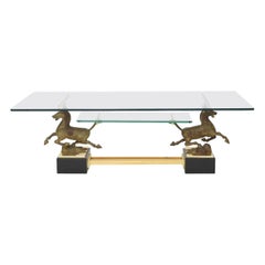 Mesa baja italiana moderna con tapa de cristal y motivo de semental, Paolo Buffa, años 50