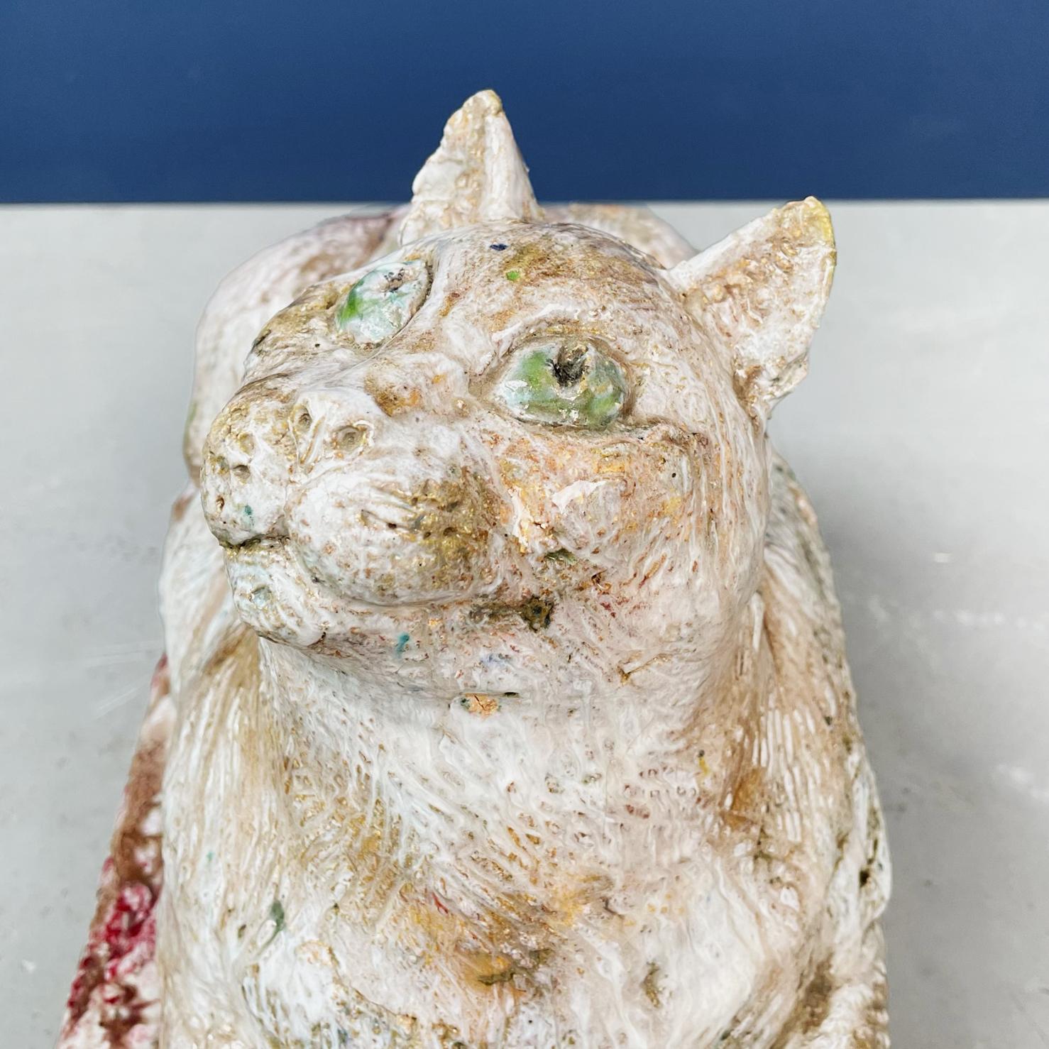 Italian Modern Statue of Cat in Red and White Terracotta by M. Moretto, 1980s For Sale 2