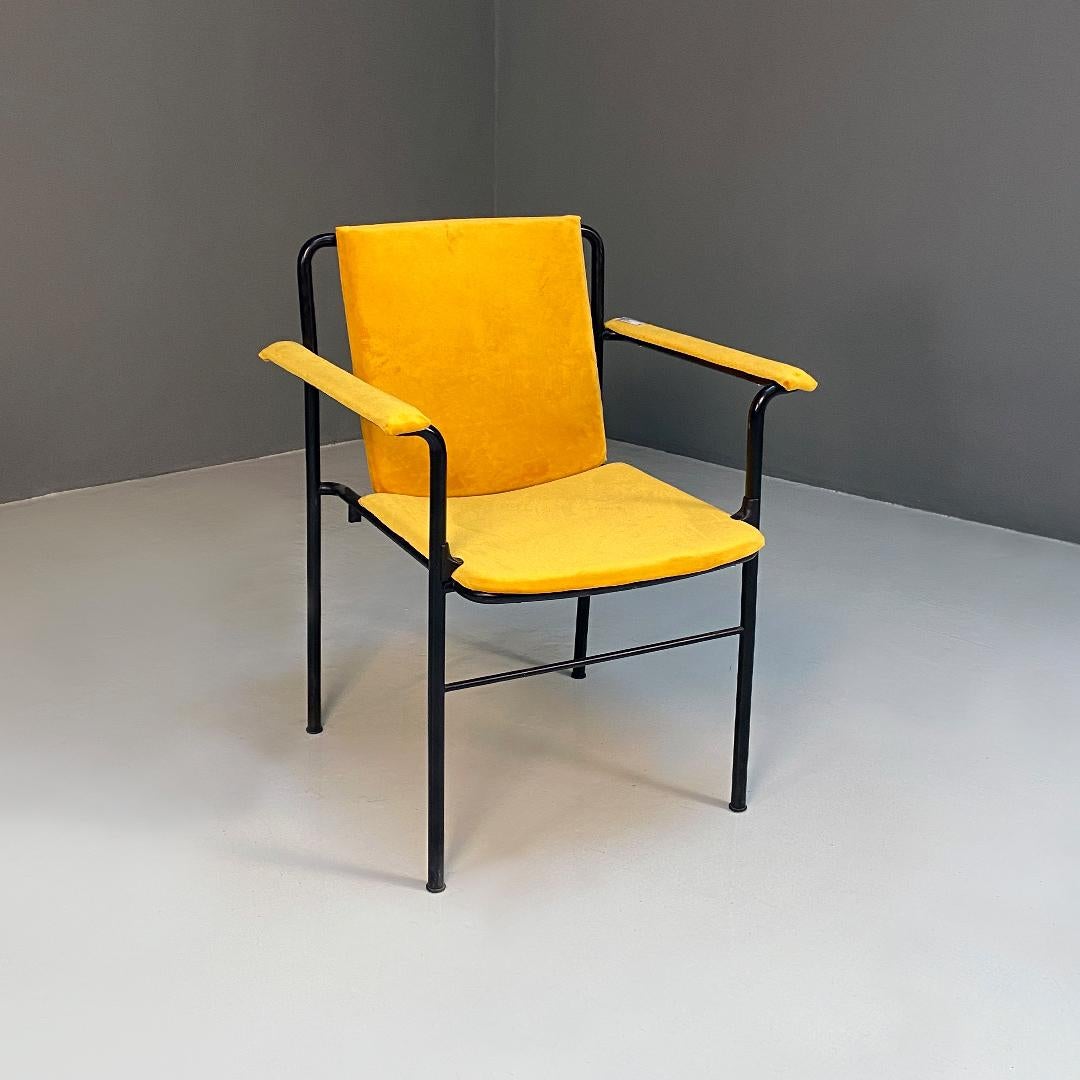 Italian modern steel and fabric Movie chair Mario Marenco, Poltrona Frau, 1970s In Good Condition For Sale In MIlano, IT
