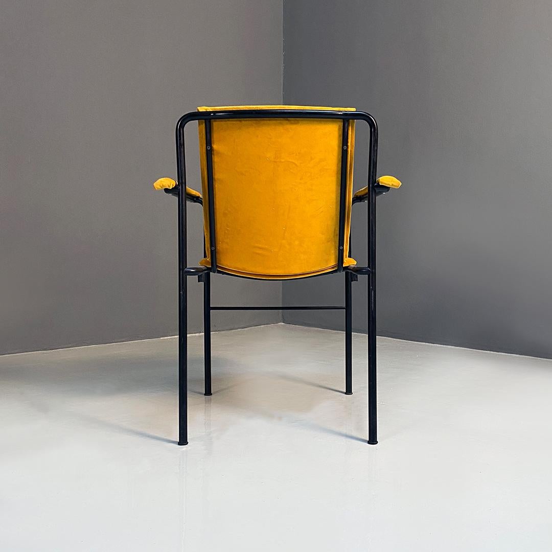 Steel Italian modern steel and fabric Movie chair Mario Marenco, Poltrona Frau, 1970s For Sale