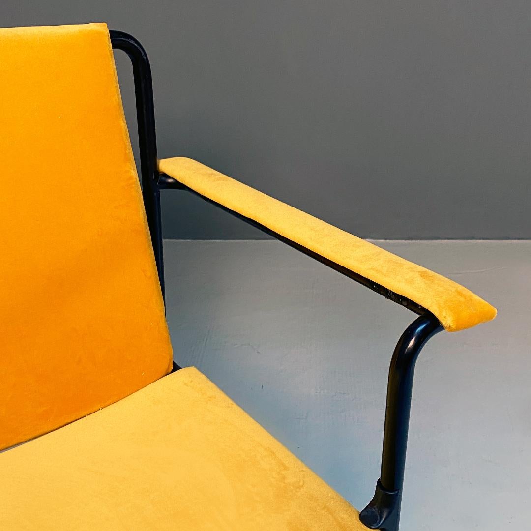 Italian modern steel and fabric Movie chair Mario Marenco, Poltrona Frau, 1970s For Sale 2