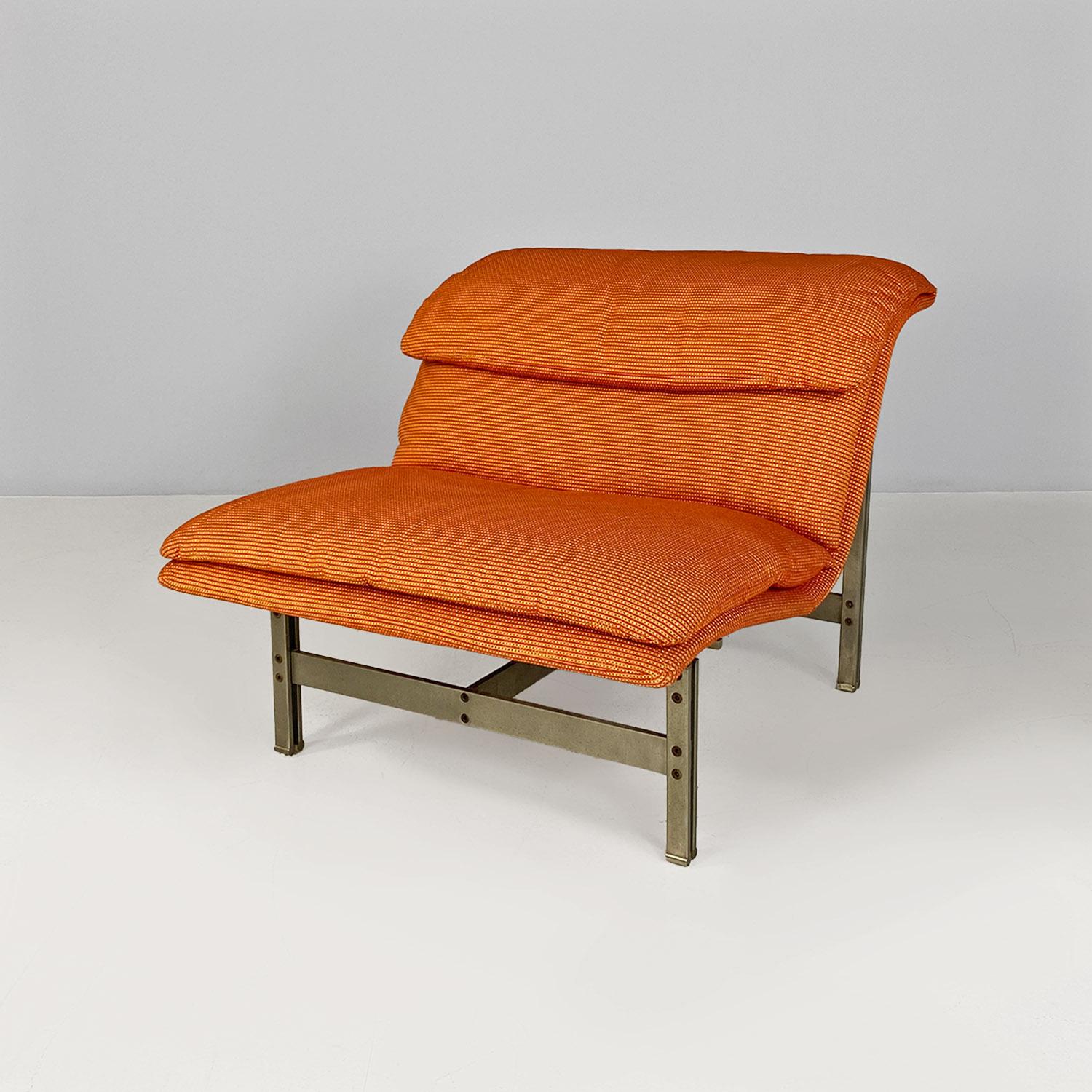 Moderner italienischer Sessel Wave aus Stahl und Stoff von Giovanni Offredi, Saporiti 1974 (Postmoderne) im Angebot