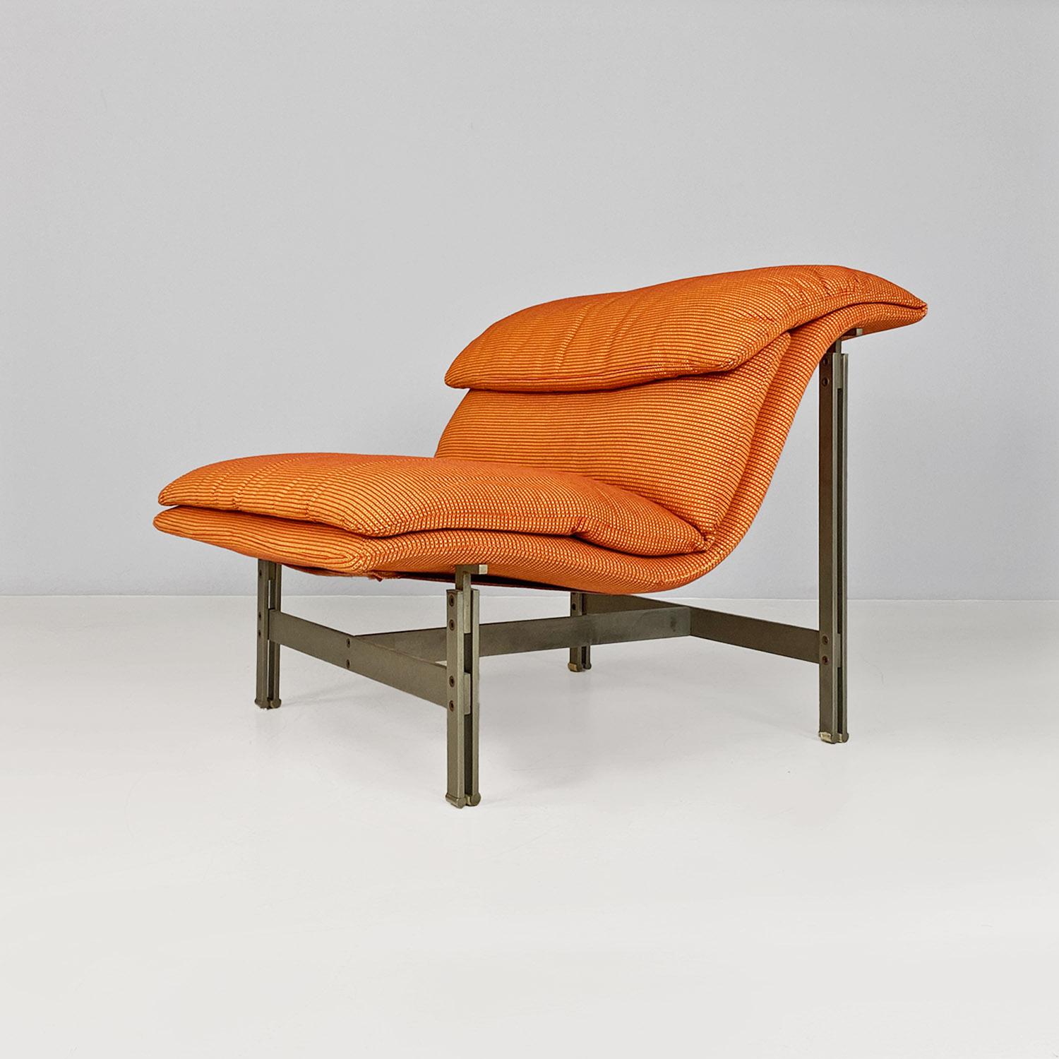 Italian modern steel and fabric Wave armchair by Giovanni Offredi, Saporiti 1974 In Good Condition For Sale In MIlano, IT