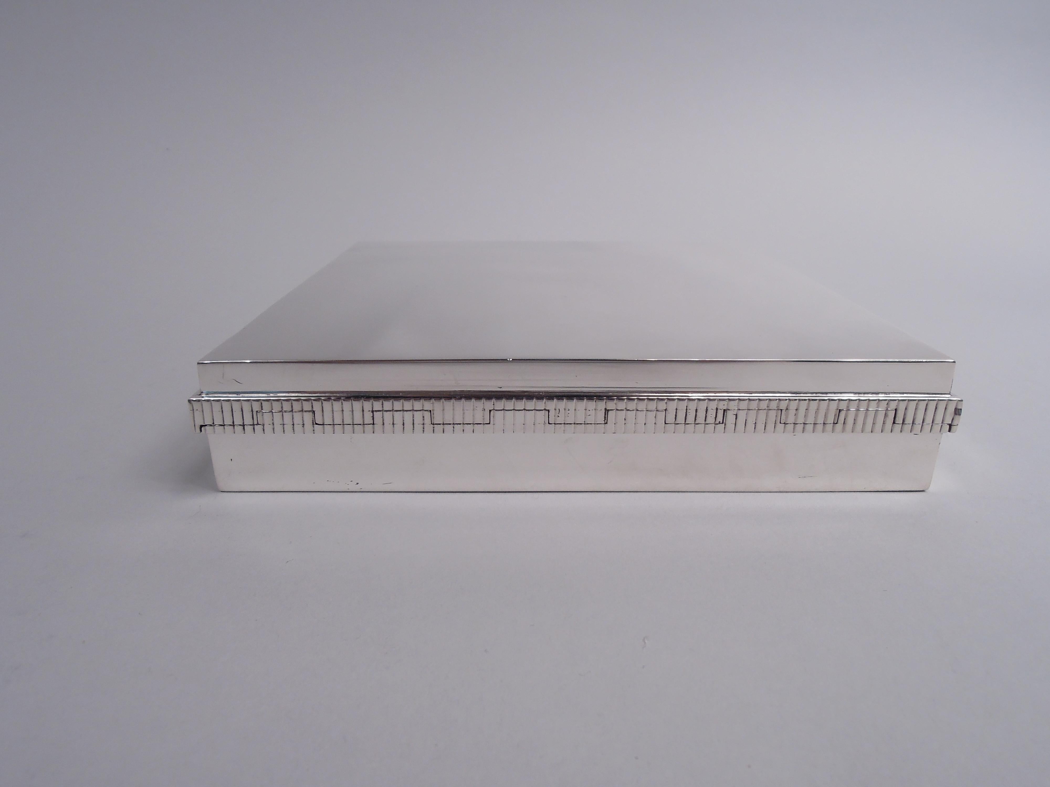 Italian Modern Sterling Silver Box In Good Condition For Sale In New York, NY