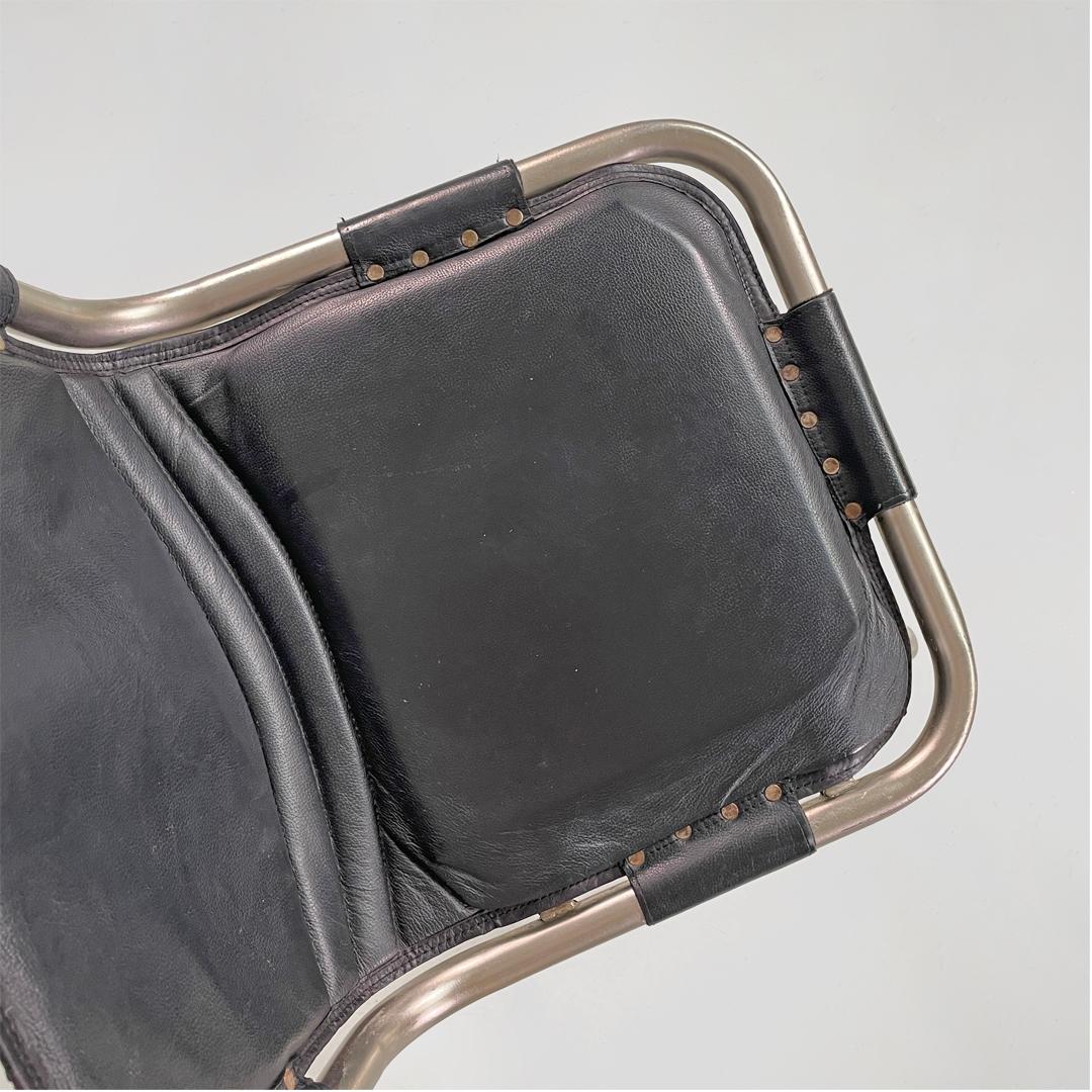 Italiano Italian modern stools in metal and black leather, 1970s in vendita