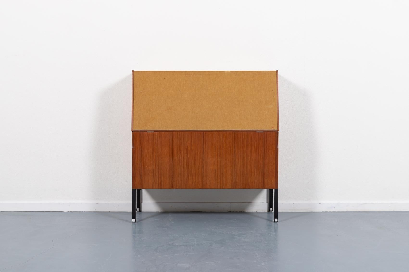 Italian Modern storage cabinet by Ico Parisi for MIM, 1960’s Italy For Sale 2