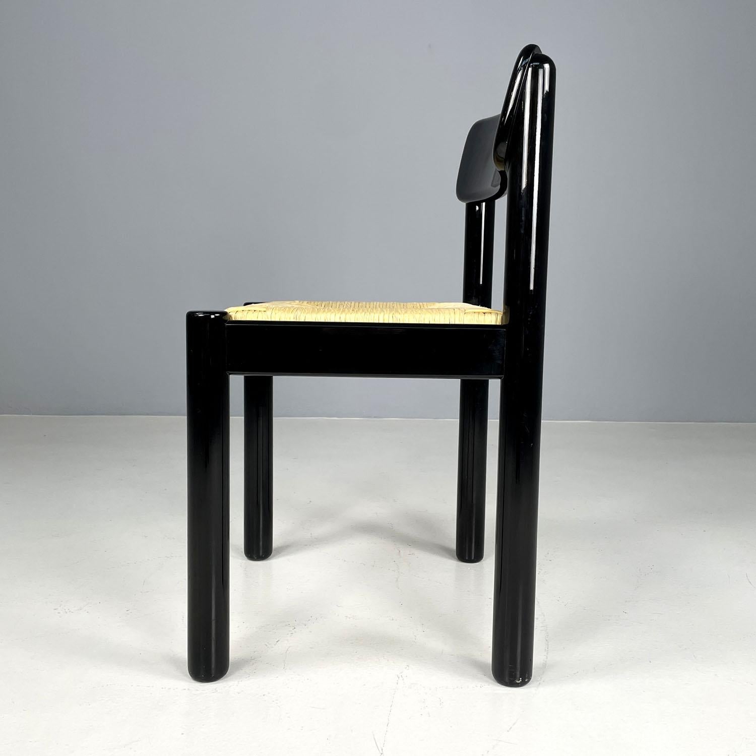 Italian modern straw and black wood chair, 1970s In Good Condition For Sale In MIlano, IT