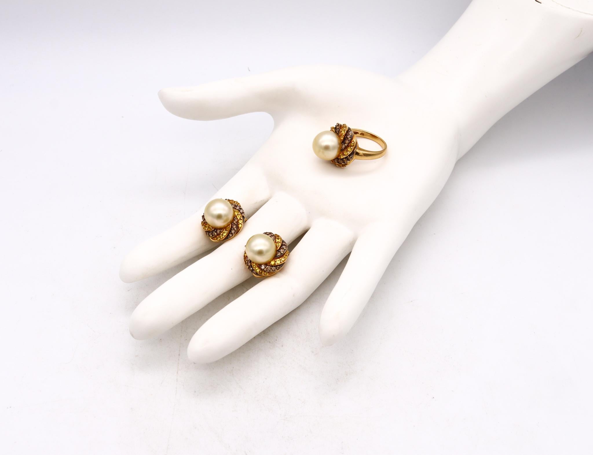 Akoya pearls suite of ring and earrings

Beautiful modern Italian suite, carefully crafted in solid yellow gold of 18 karats, with high polished finish. Each piece is mounted in the centers, with Akoya light golden round pearls of 12 mm. The centers