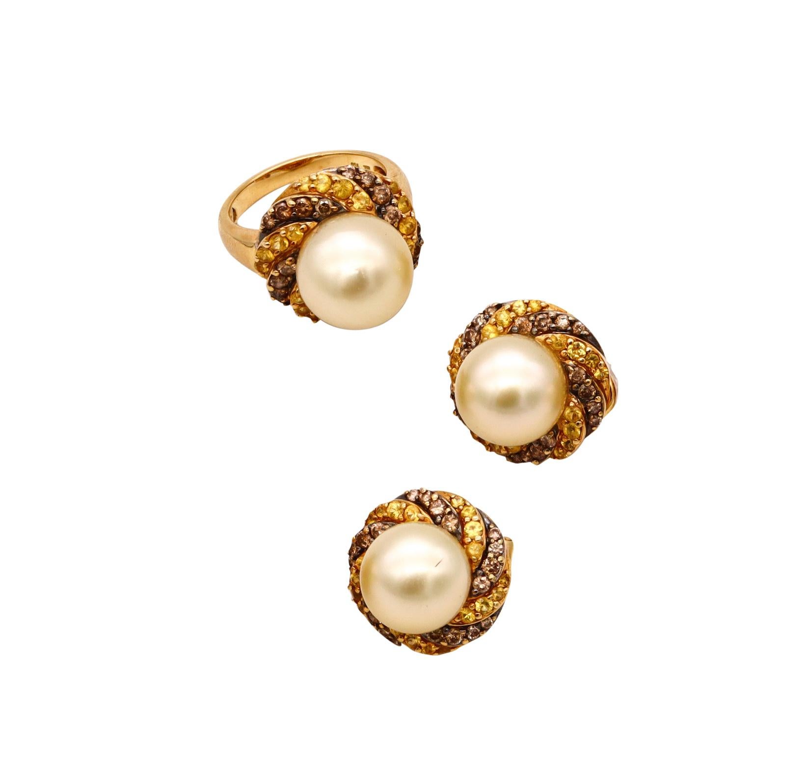 Italian Modern Suite in 18Kt Gold Akoya Pearls 4.20 Ctw Diamonds Sapphires For Sale 2