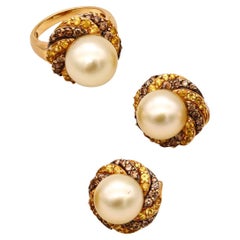 Retro Italian Modern Suite in 18Kt Gold Akoya Pearls 4.20 Ctw Diamonds Sapphires
