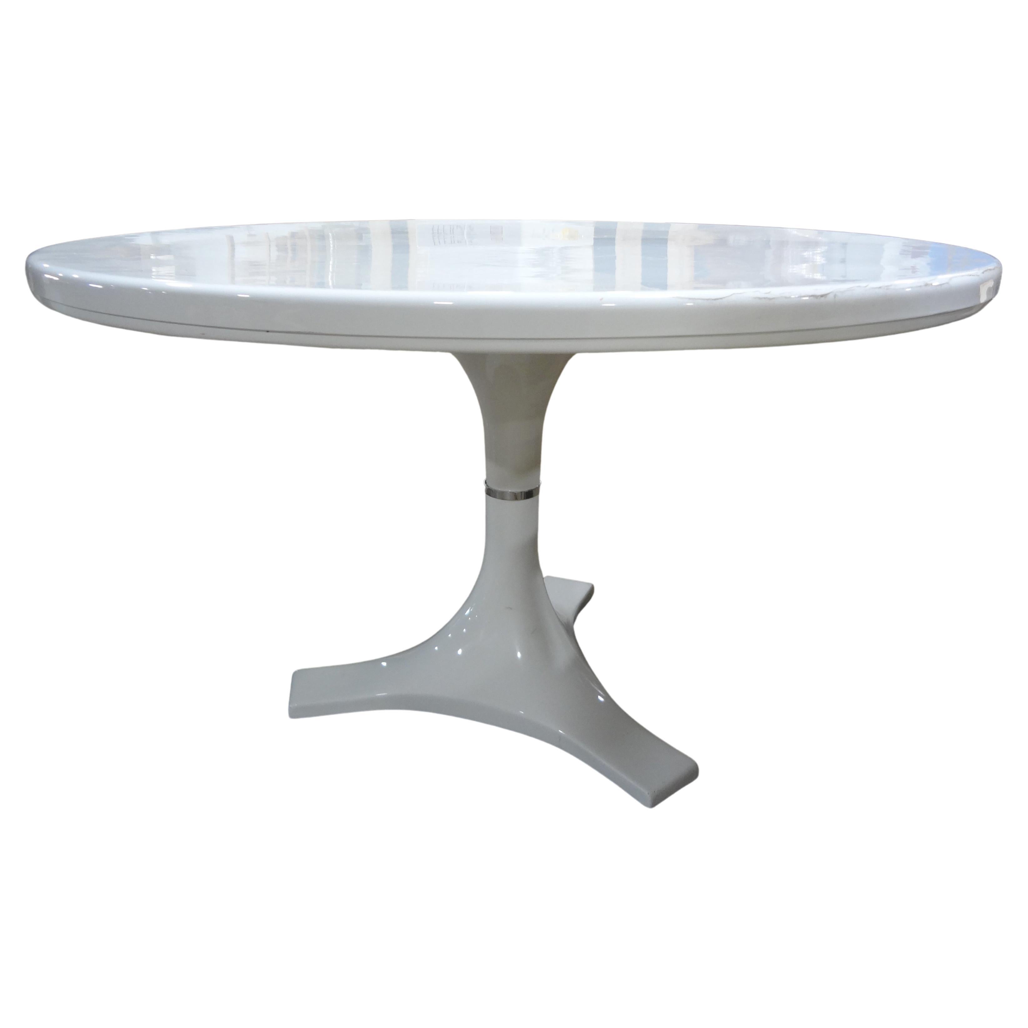 Italian Modern Table By A. Castelli Ferrieri & Ignazio Gardella For Kartell For Sale 2