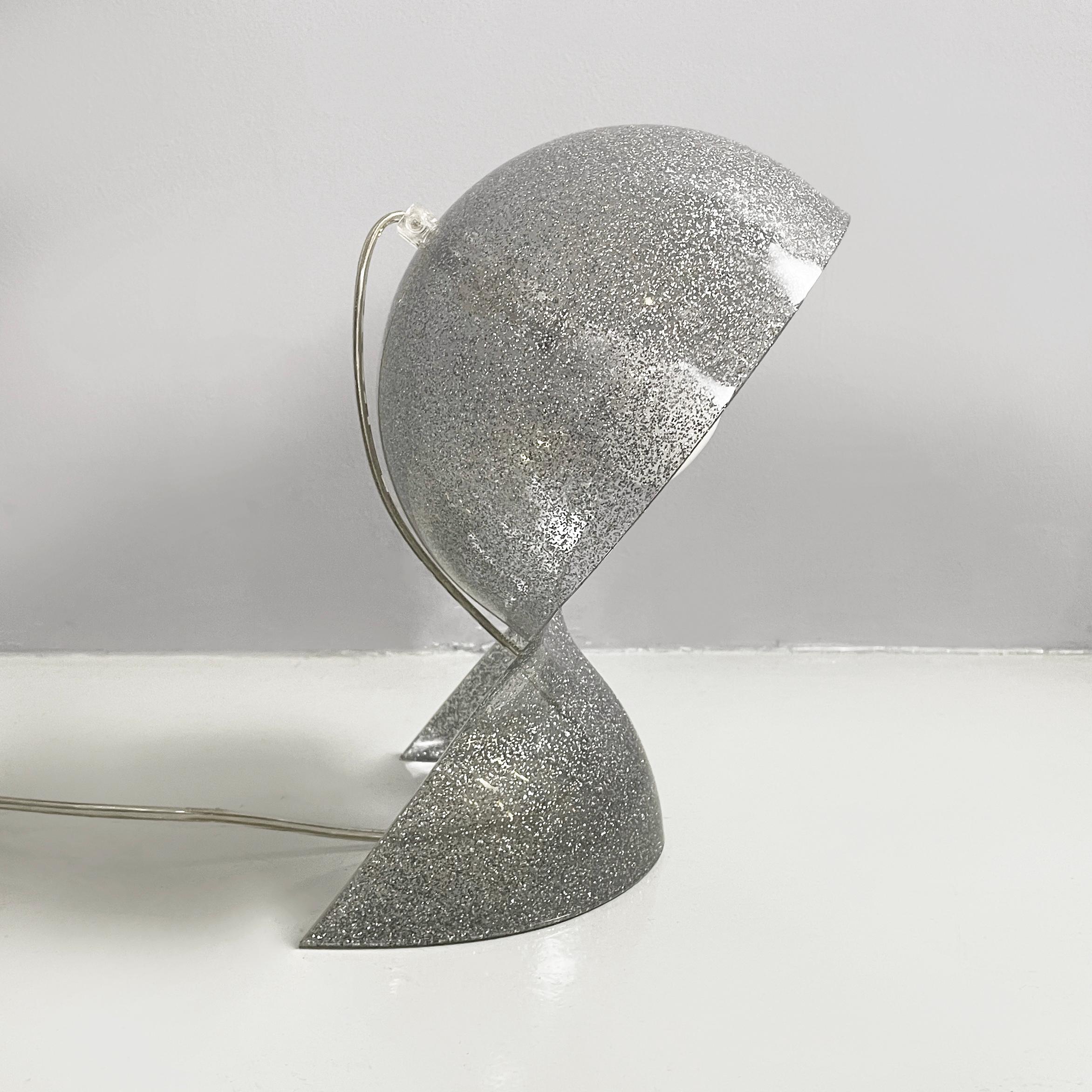 XXIe siècle et contemporain Lampe à poser moderne italienne Dalù Sparkling  par Vico Magistretti pour Artemide, 2013 en vente