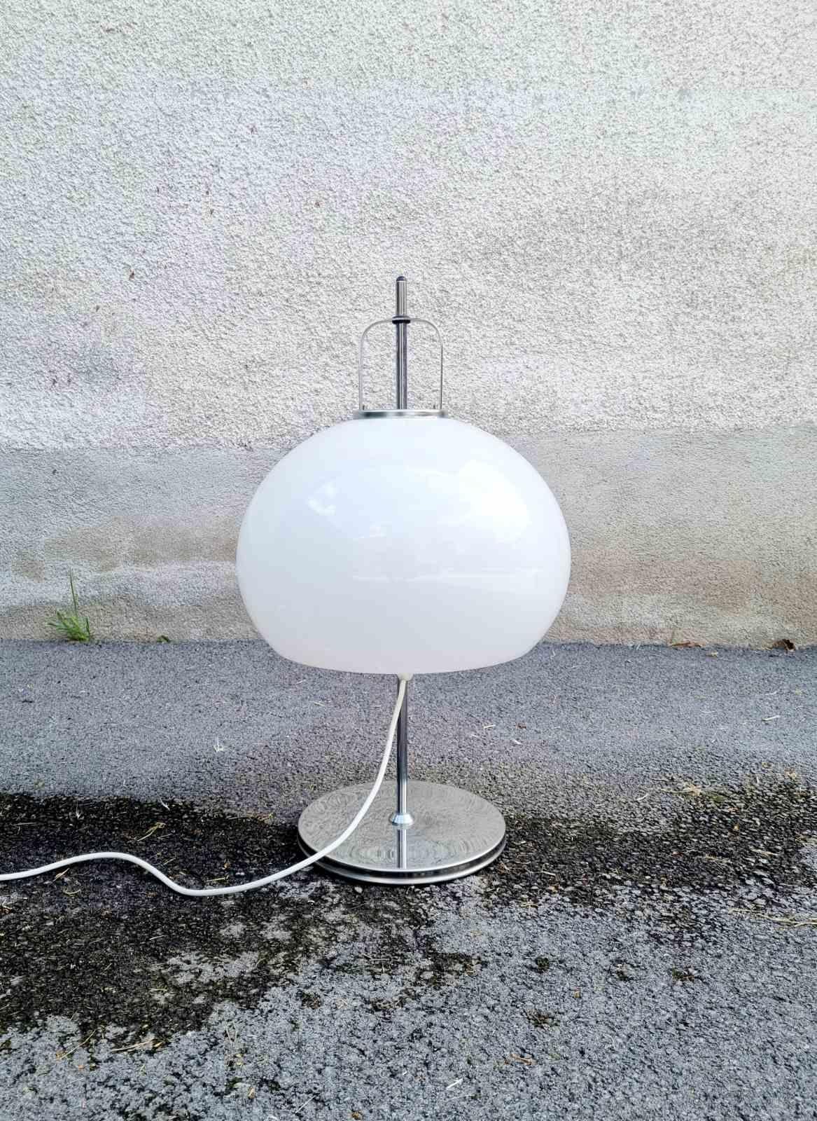 Lampada da tavolo moderna italiana Lucerna di Luigi Massoni & Massoni per Mezzini, Italia anni '70 in vendita 1