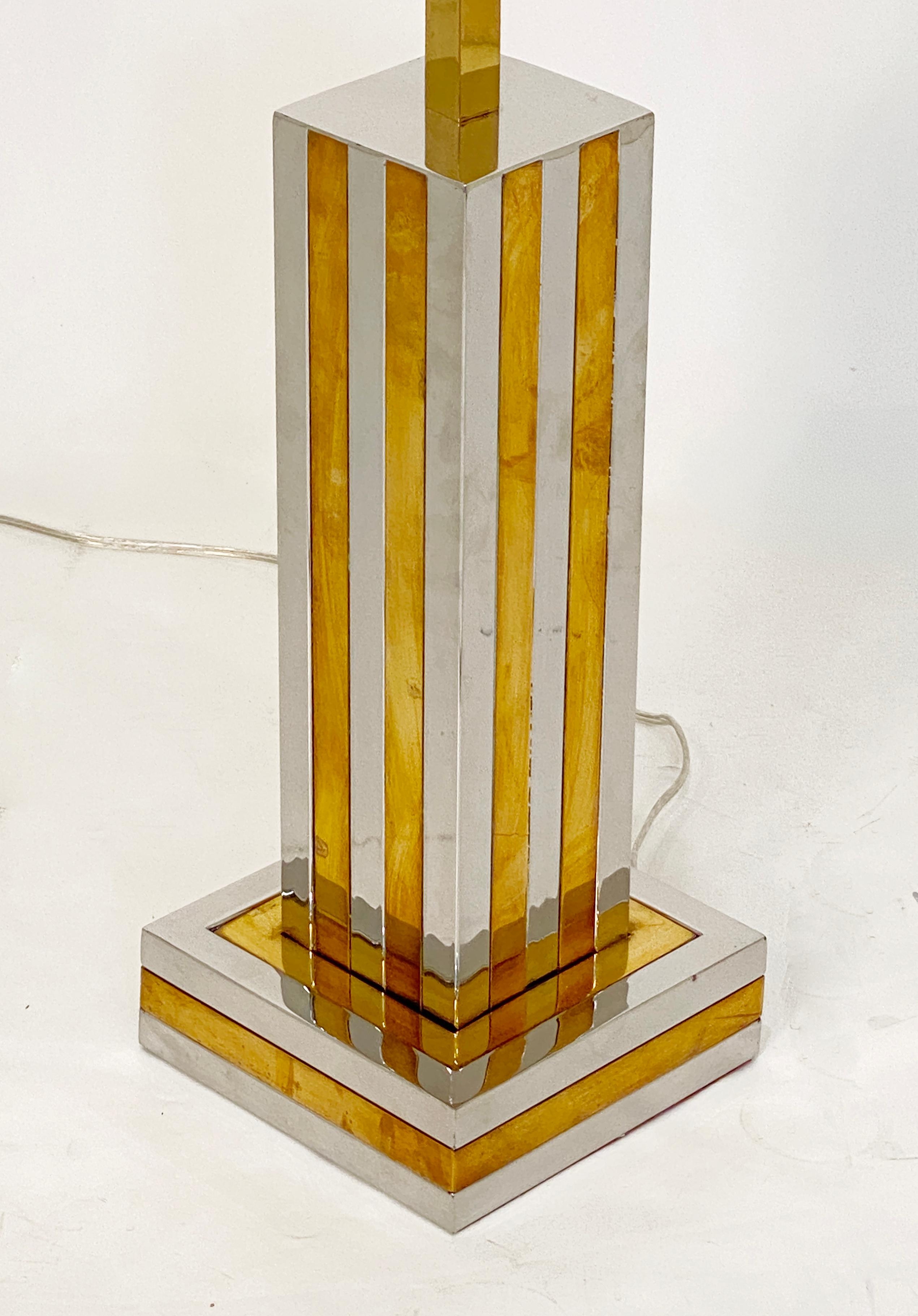 Italian Modern Table Lamp of Chrome and Brass by Romeo Rega im Zustand „Gut“ im Angebot in Austin, TX