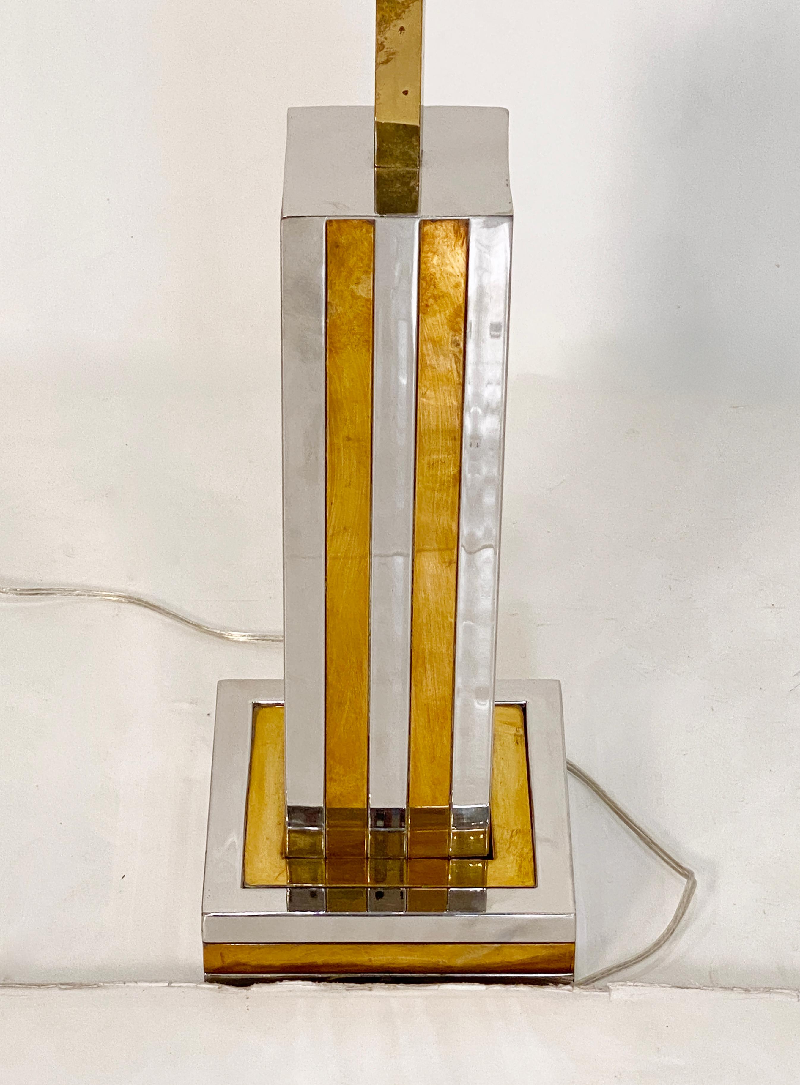 Italian Modern Table Lamp of Chrome and Brass by Romeo Rega im Angebot 1