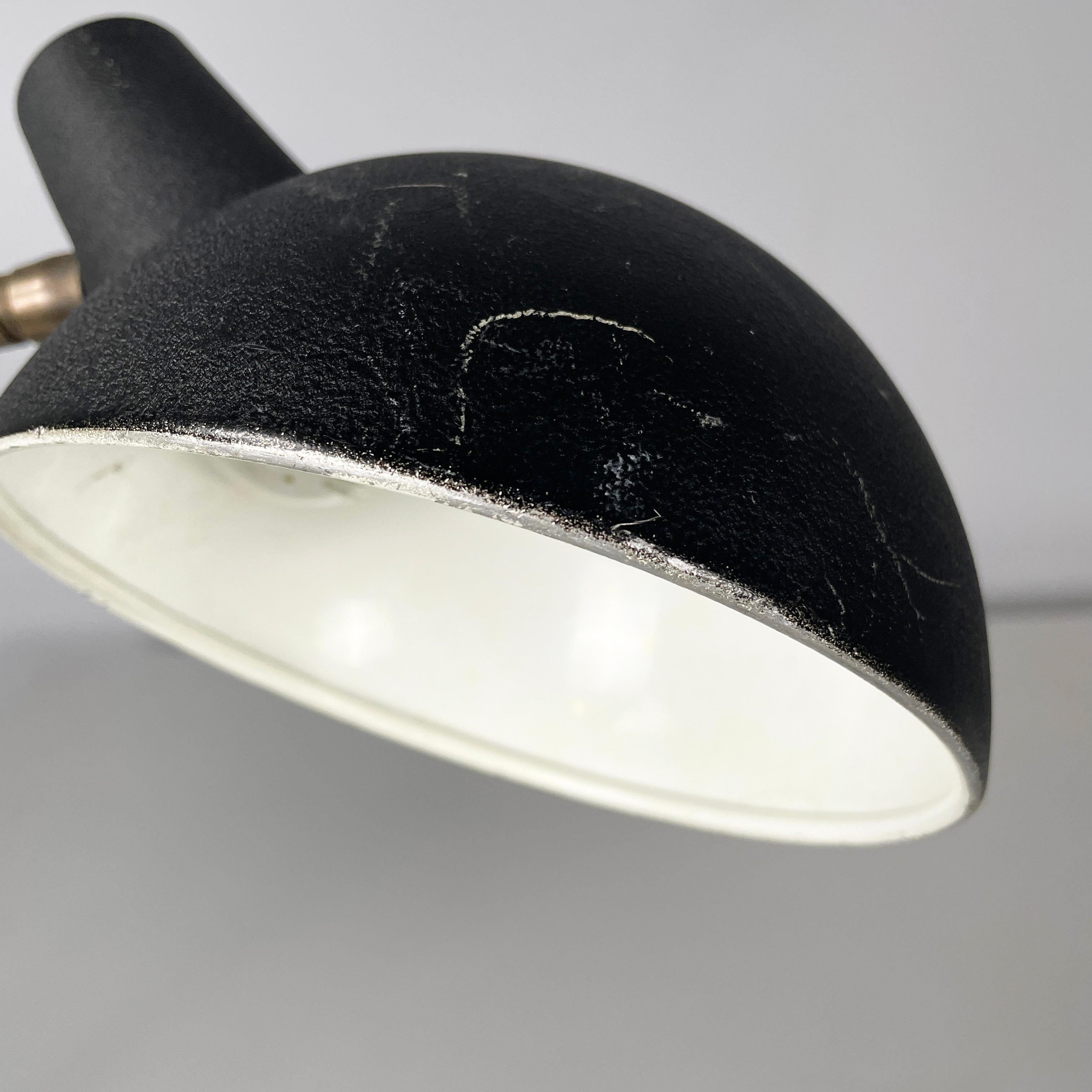 Lampe de table moderne italienne avec pince en métal noir et laiton, années 1970. en vente 2