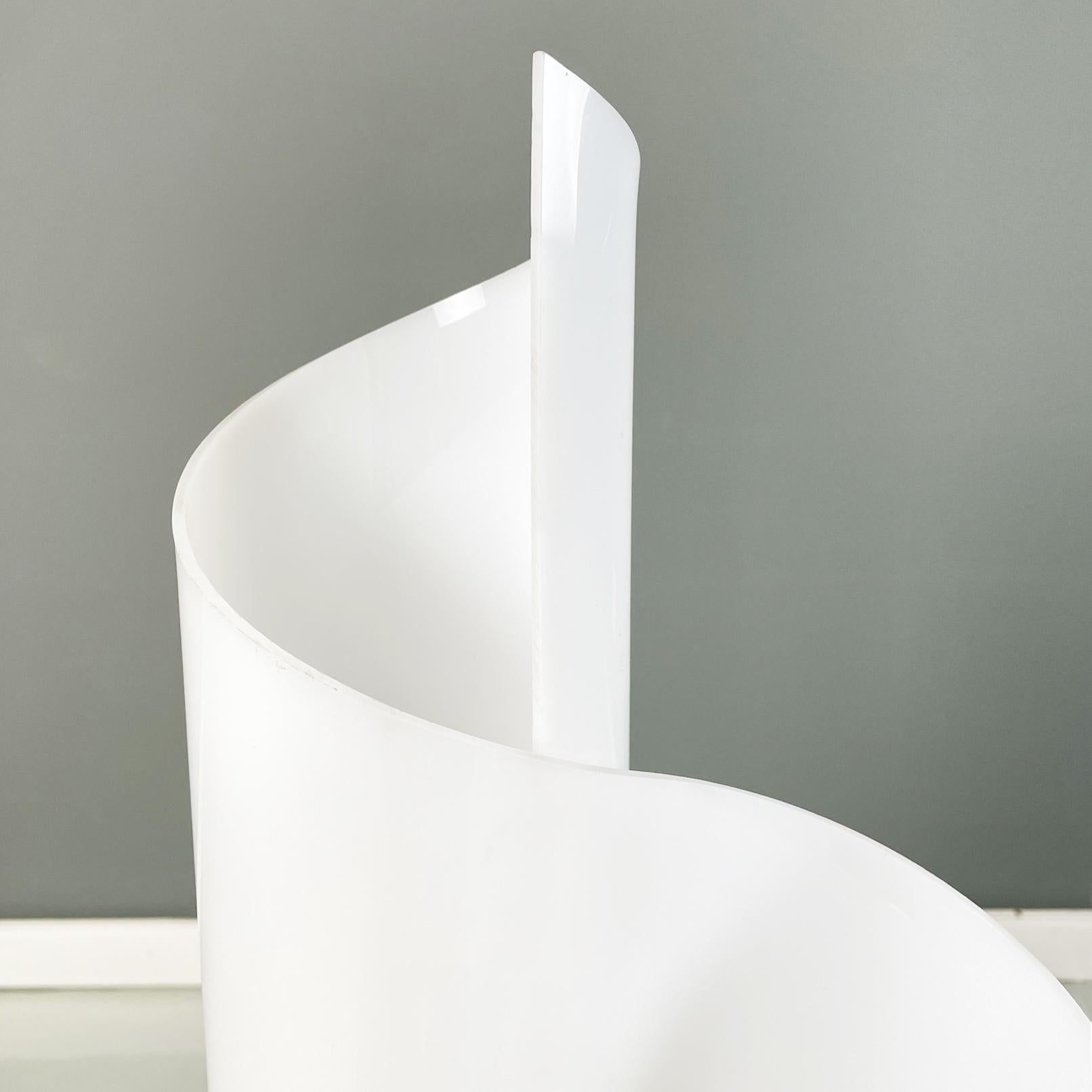 Italian Modern Table Lamps Mezzachimera by Vico Magistretti for Artemide, 1970s 4