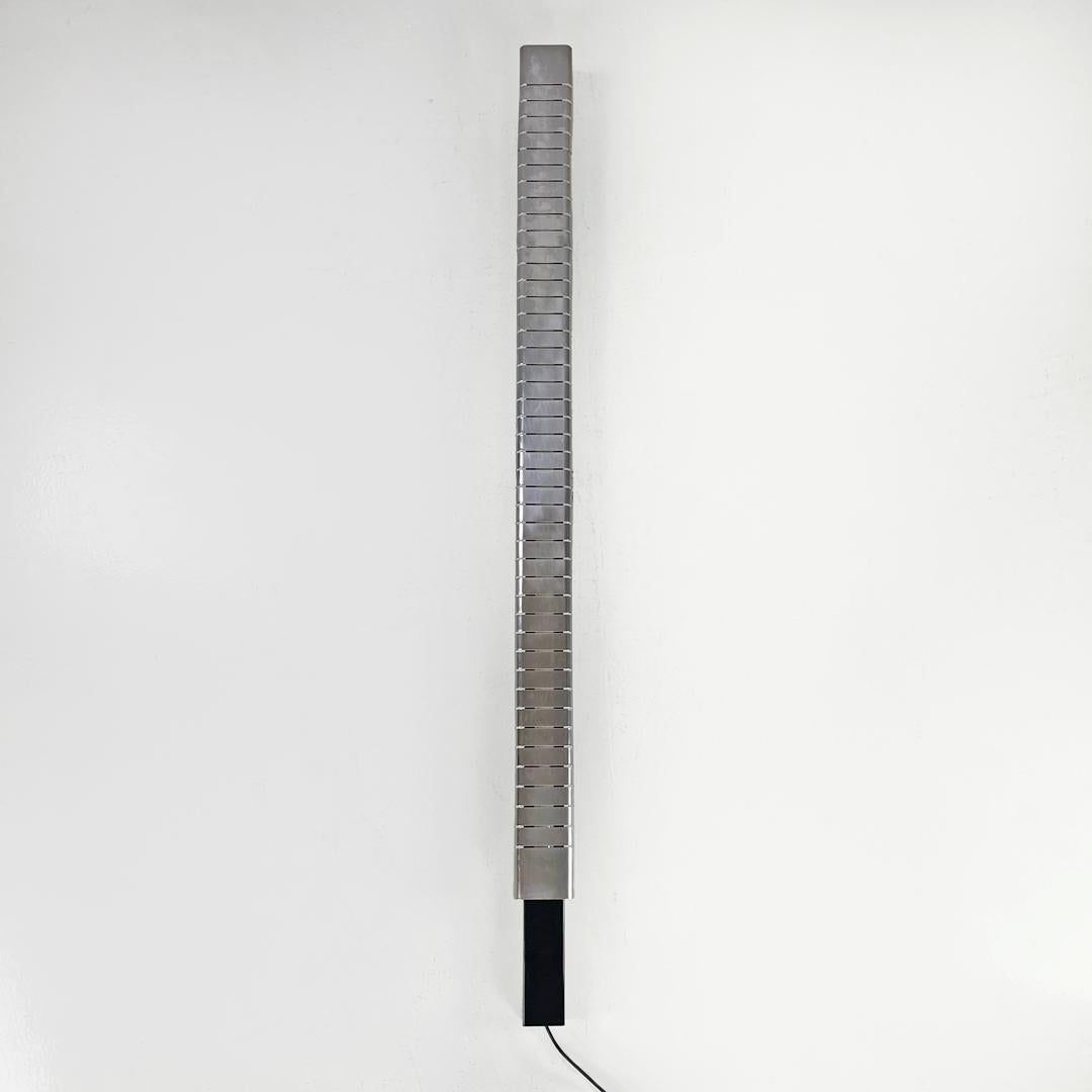 Moderne Applique haute moderne italienne en métal chromé de Lamperti, 1970 en vente