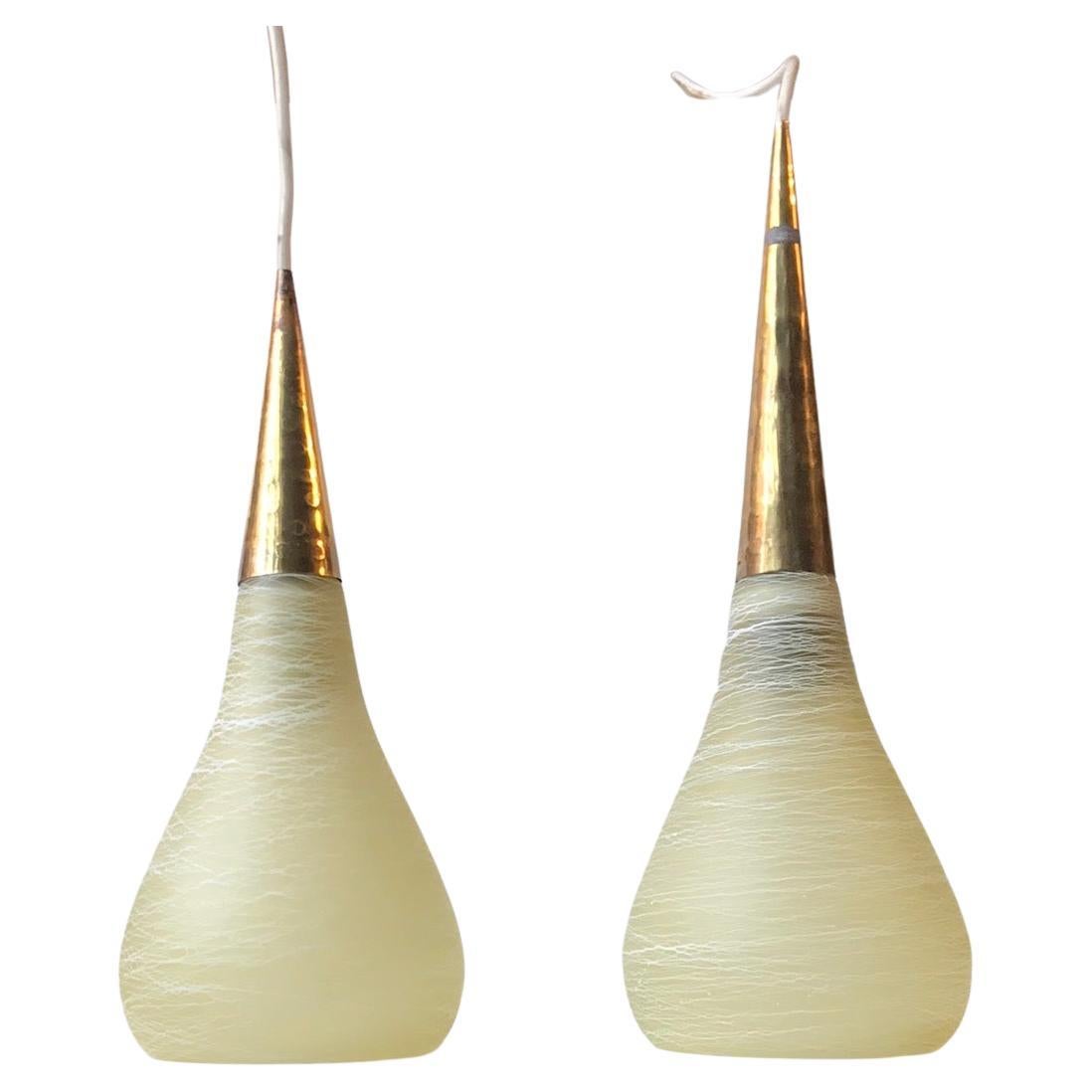 Lampes à suspension italiennes vintage en verre filé et laiton, années 1970, lot de 2