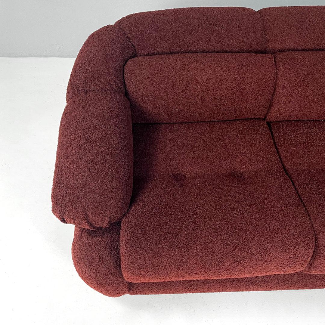 Italian modern three-seat sofa in burgundy teddy fabric, 1970s For Sale 4
