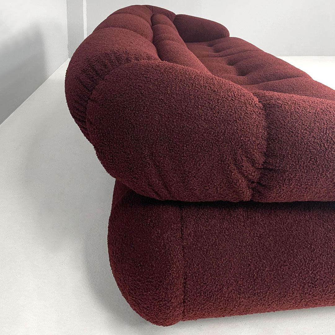 Italian modern three-seat sofa in burgundy teddy fabric, 1970s For Sale 3