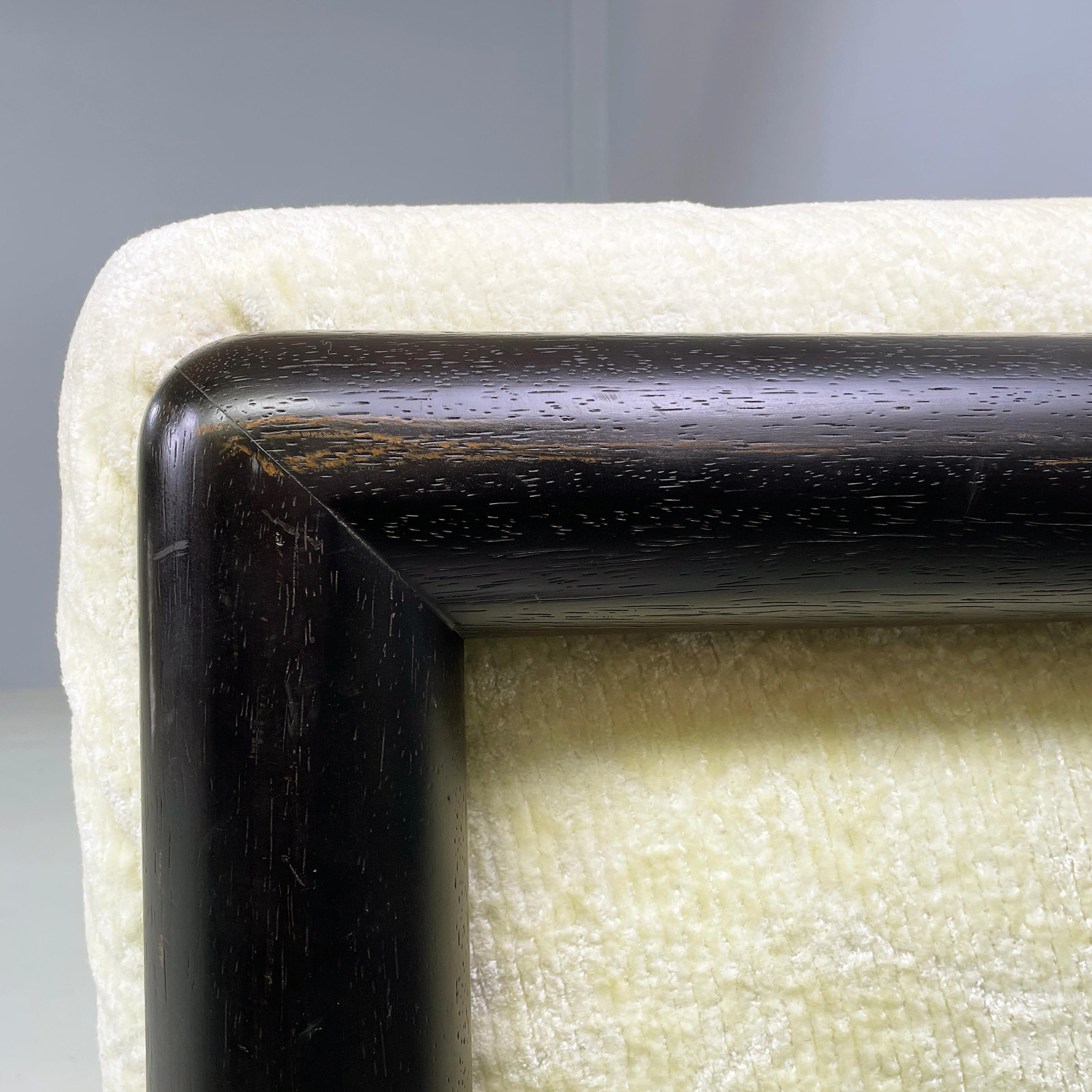 Italian modern Three-seater sofa Cornaro by Carlo Scarpa for Simon Gavina, 1980s For Sale 6