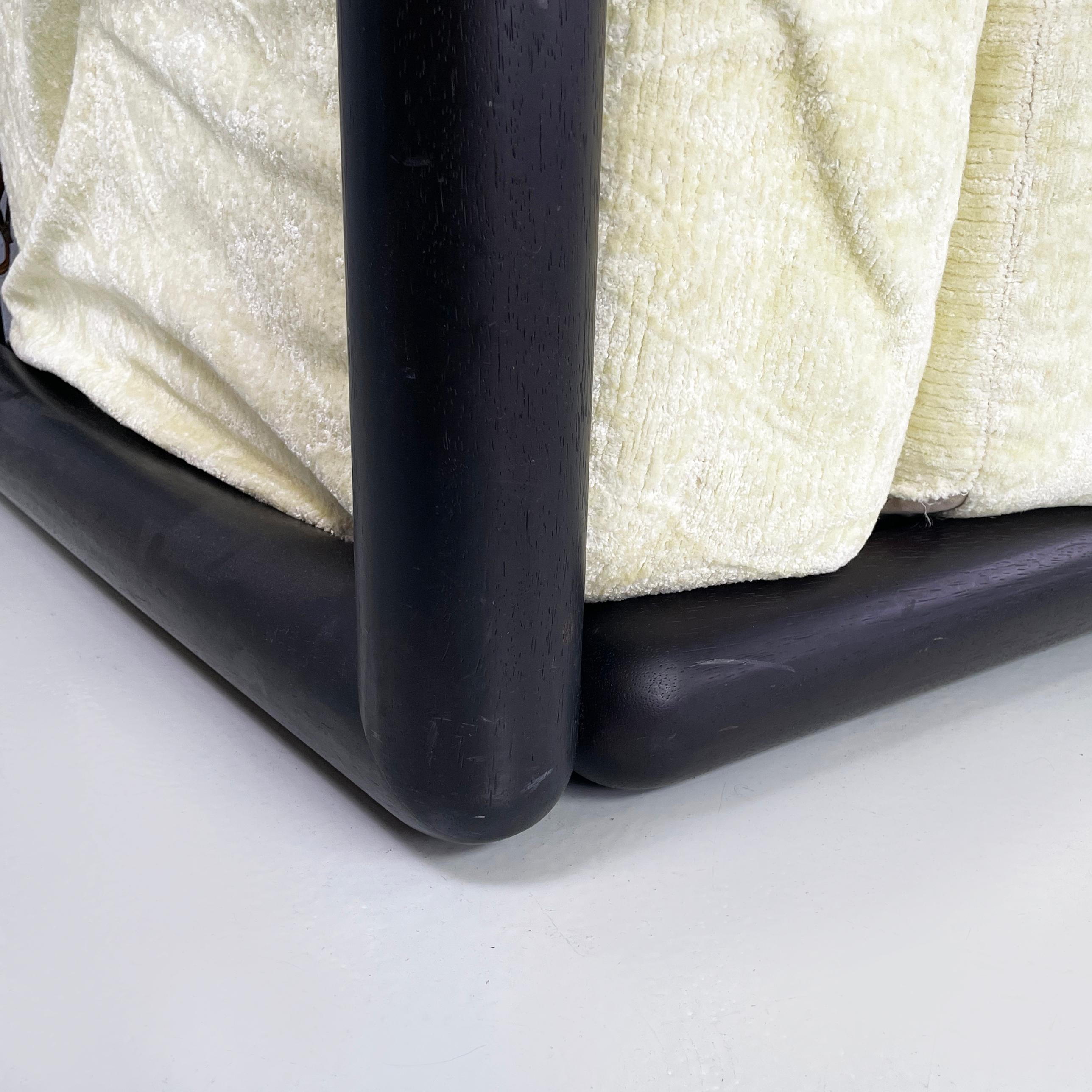 Italian modern Three-seater sofa Cornaro by Carlo Scarpa for Simon Gavina, 1980s For Sale 7