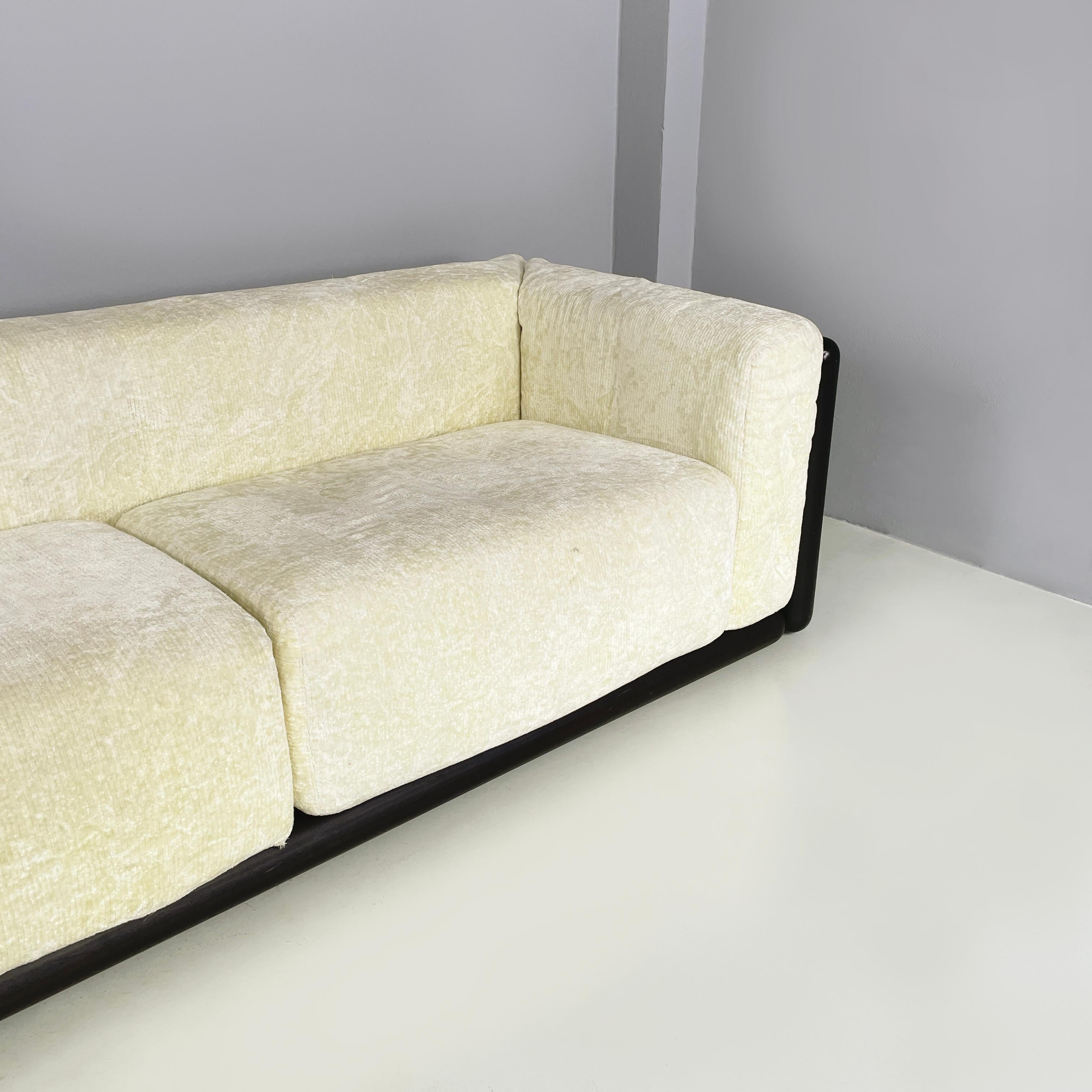 Late 20th Century Italian modern Three-seater sofa Cornaro by Carlo Scarpa for Simon Gavina, 1980s For Sale